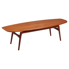 Table basse danoise en teck « Surfboard » d'Arne Hovmand Olsen pour Mogens Kold