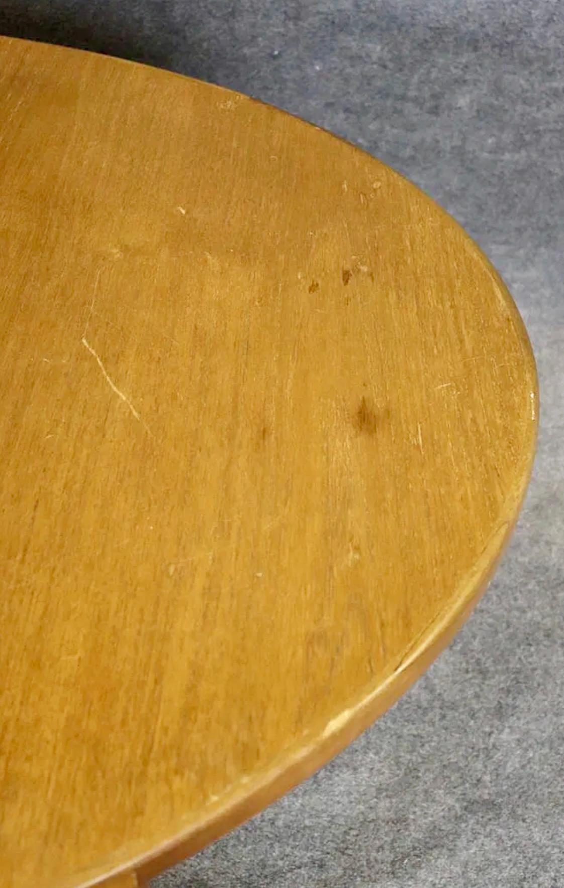 20ième siècle Table danoise en teck avec feuille papillon en vente