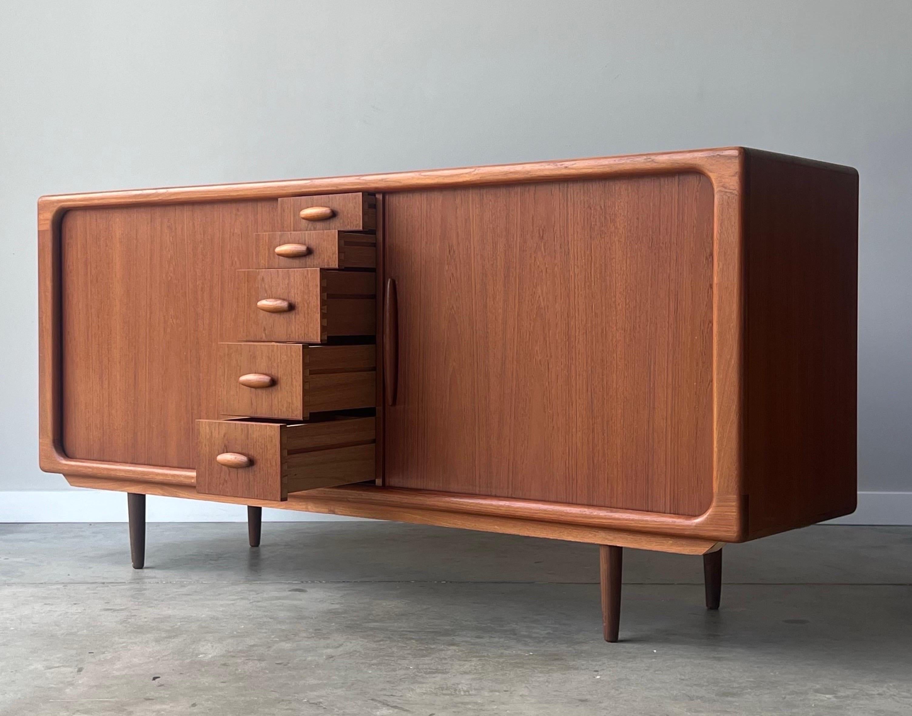 Danish Teak Ten Drawer Dresser / Sideboard by Dyrlund In Good Condition In Raleigh, NC