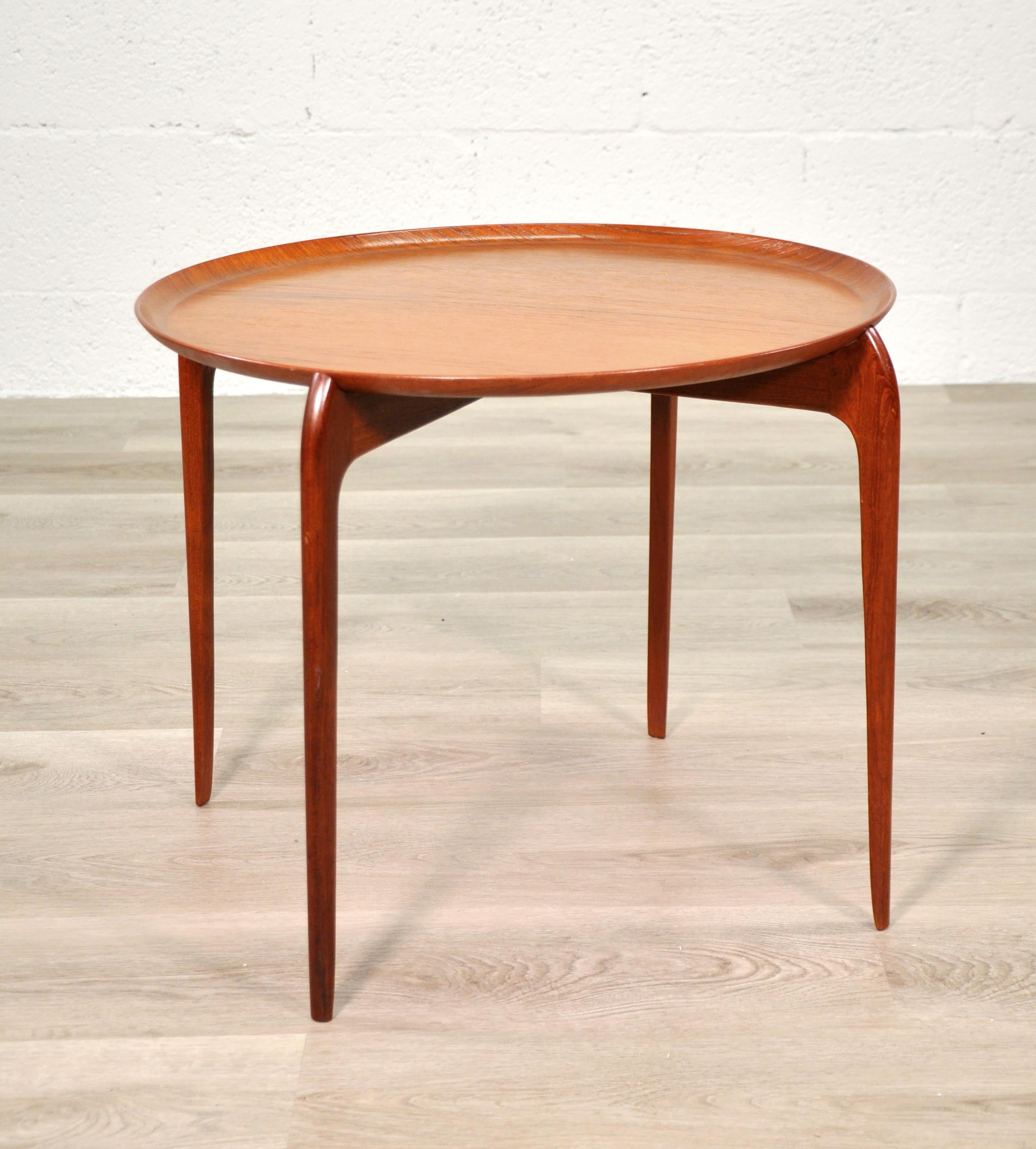 Danish Teak Tray Table by Engholm and Willumsen for Fritz Hansen, 1960s For Sale 3