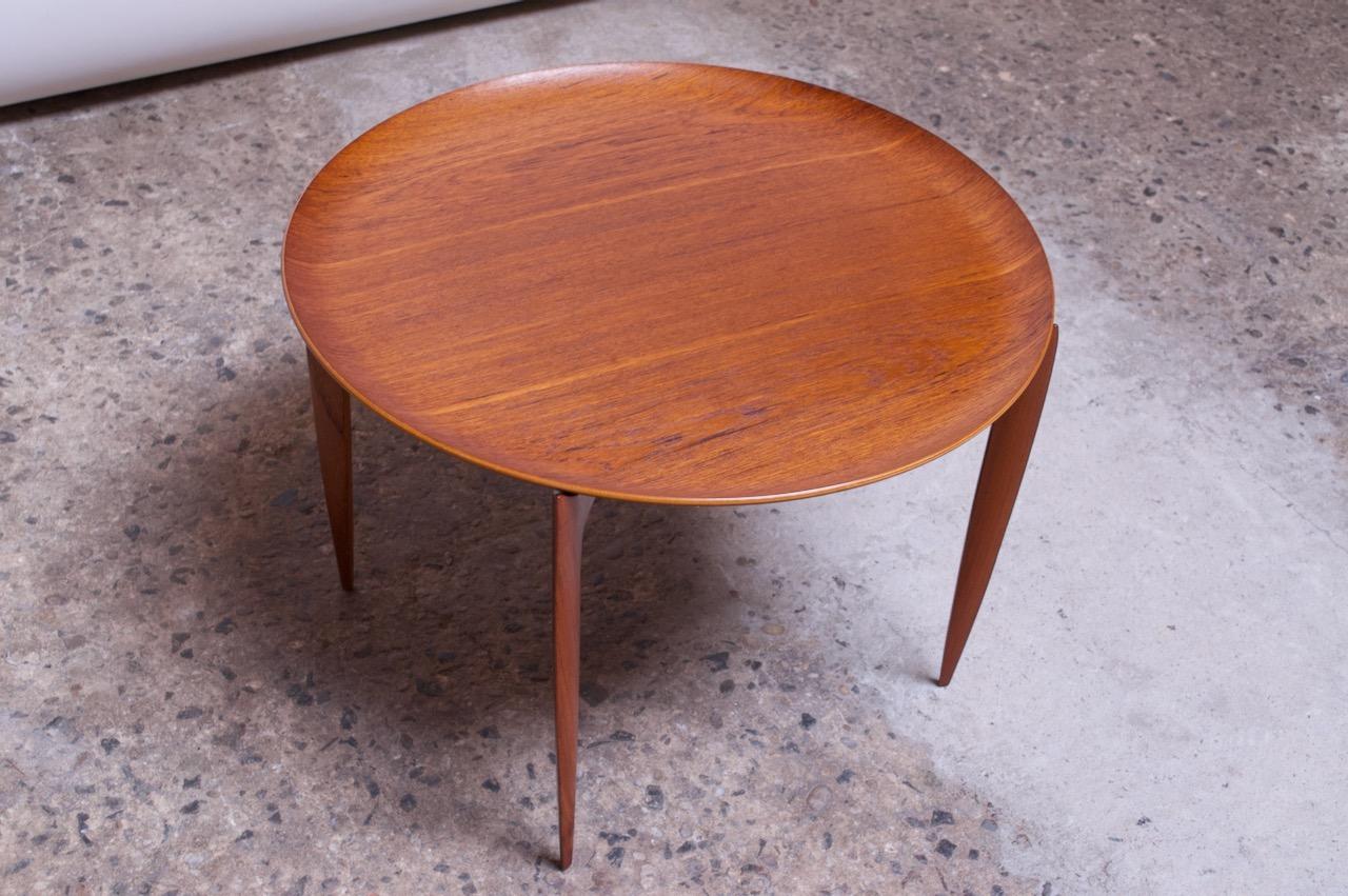 Danish Teak Tray Table 'Model 4508' by Willumsen and Engholm for Fritz Hansen In Good Condition For Sale In Brooklyn, NY
