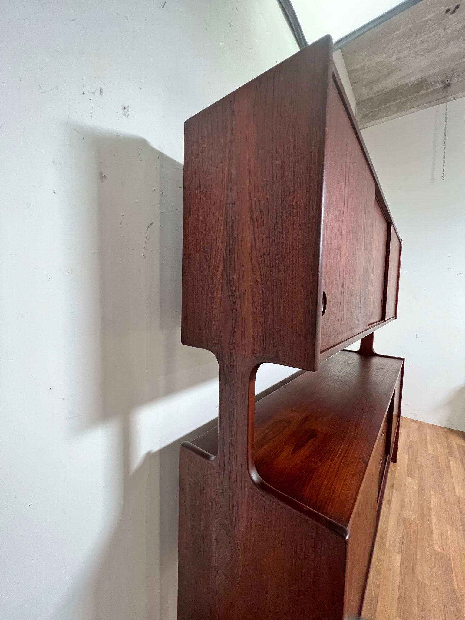 Danish Teak Two Tier Credenza in the Style of Hans Wegner, Circa 1960s 8