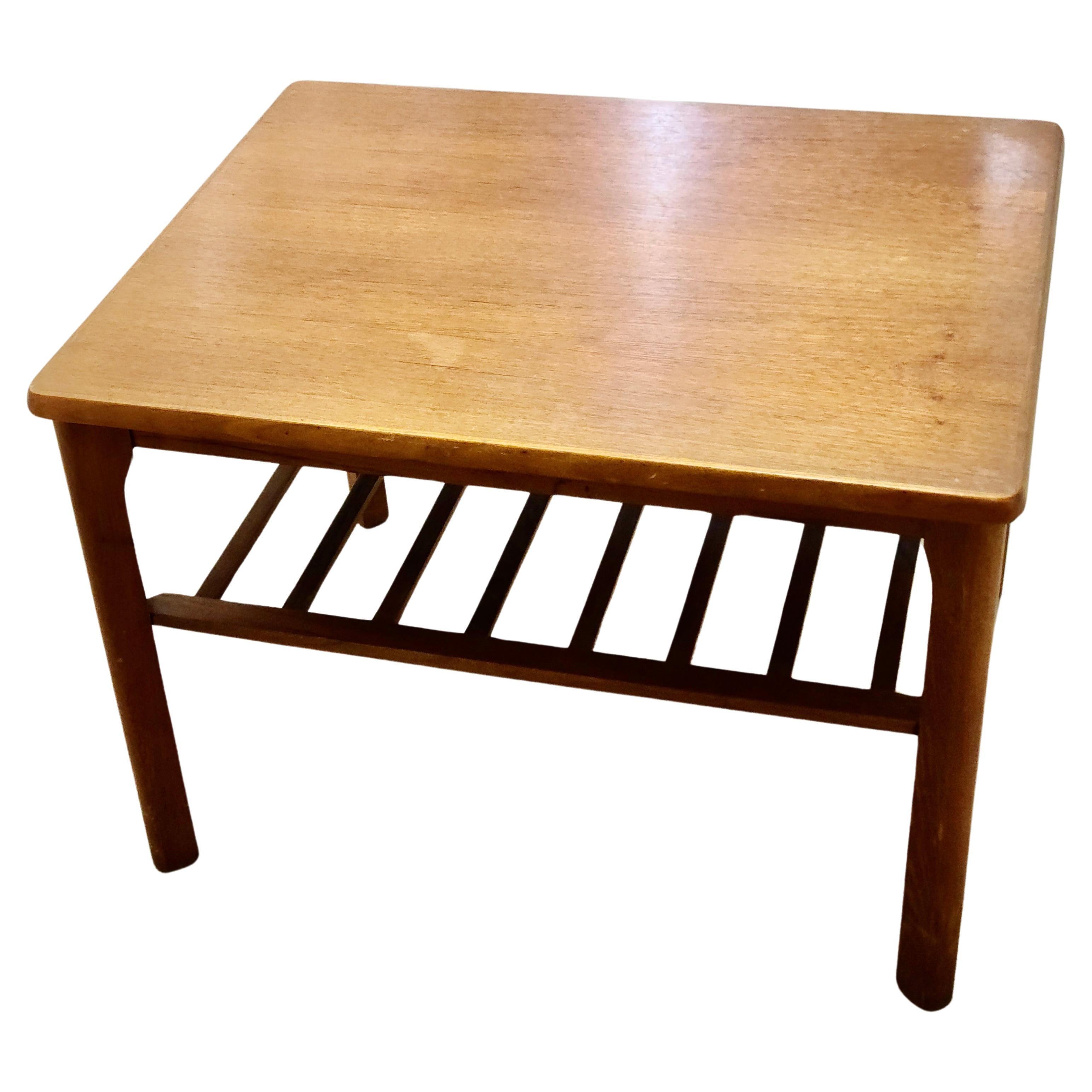 Danish Teak Two Tier Side Table by Toften Mobelfabrik In Good Condition For Sale In Fraser, MI