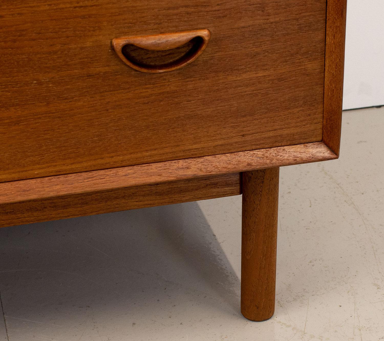 Danish Teak Vanity Chest by Peter Hvidt and Orla Mølgaard-Nielsen for Soborg For Sale 4