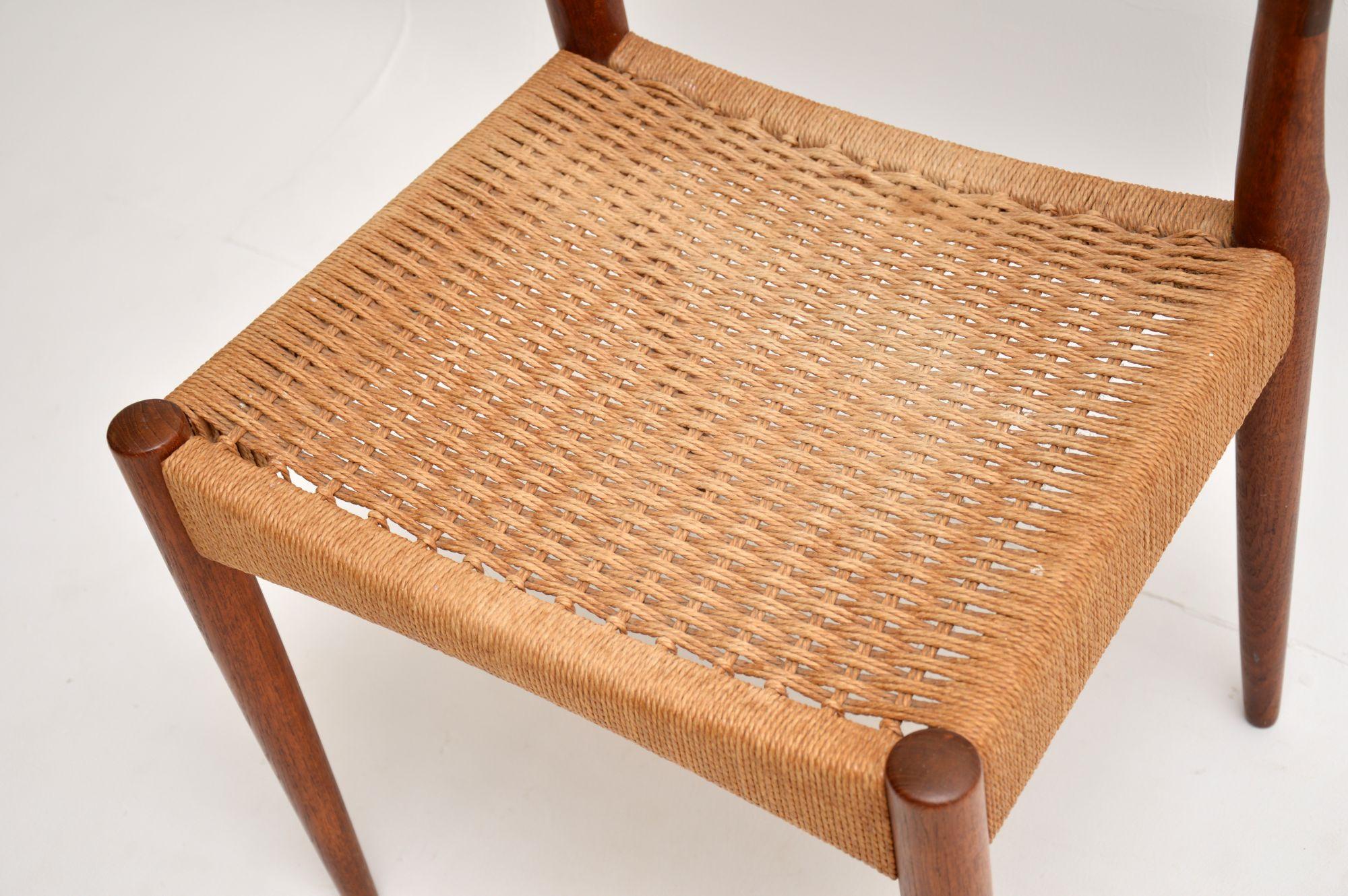 Danish Teak Vintage Chair by Arne Hovmand-Olsen for Mogens Kold 5