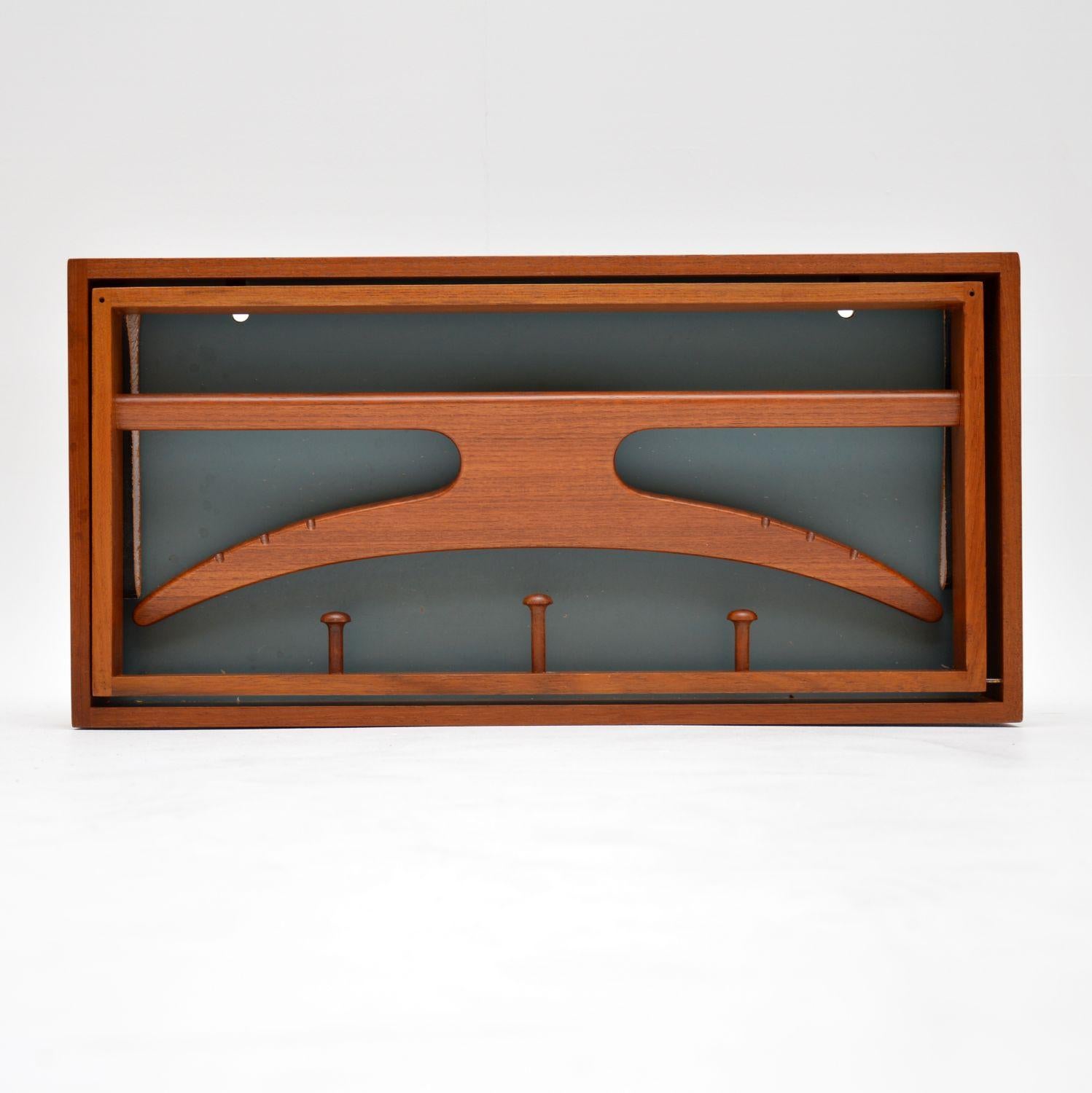 Danish Teak Wall Mounting Valet by Adam Hoff & Poul Ostergaard In Good Condition In London, GB