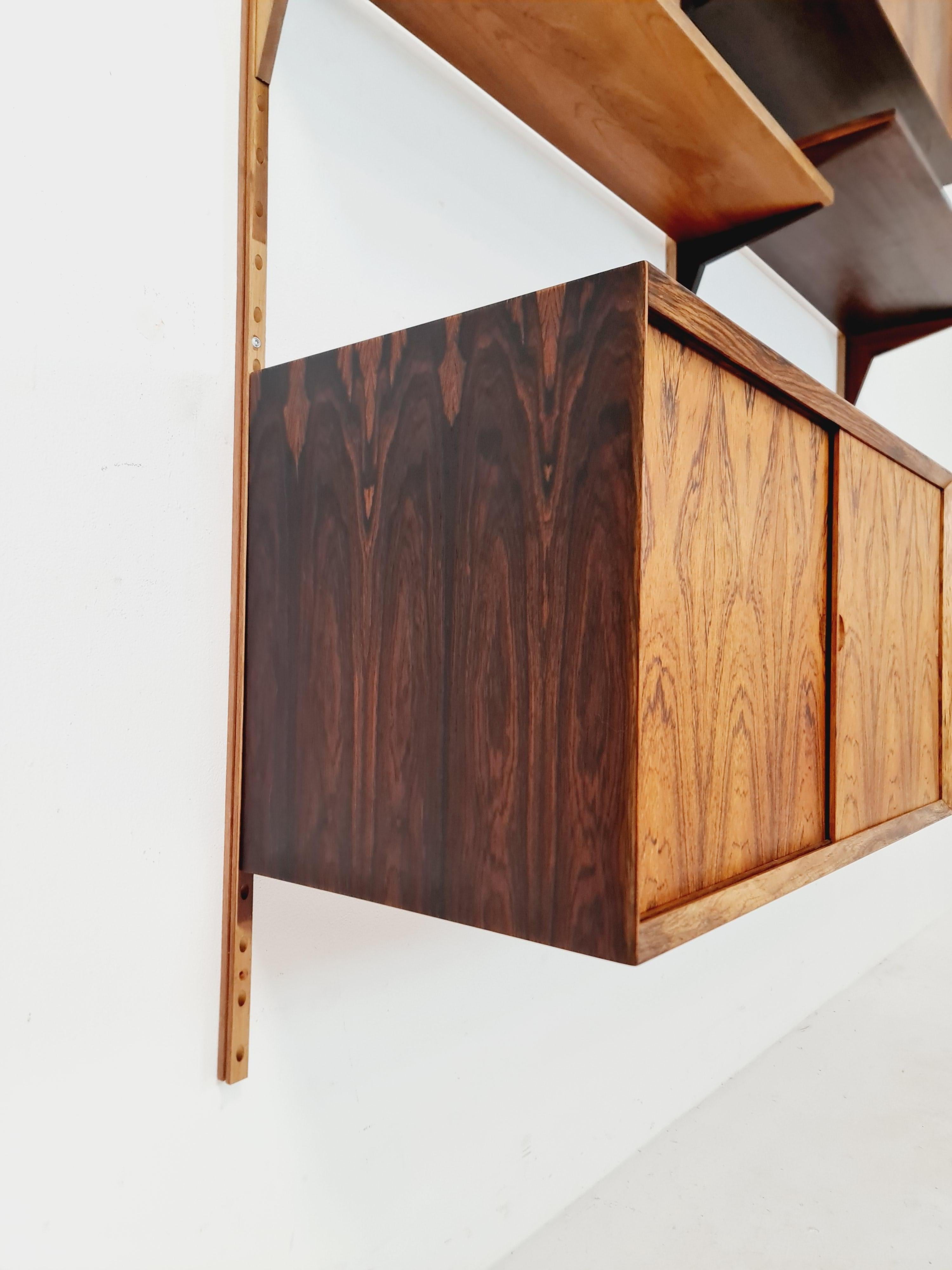 Pensile danese in teak con mobile bar  di Poul Cadovius per Cado, Danimarca, 1960 in vendita 1