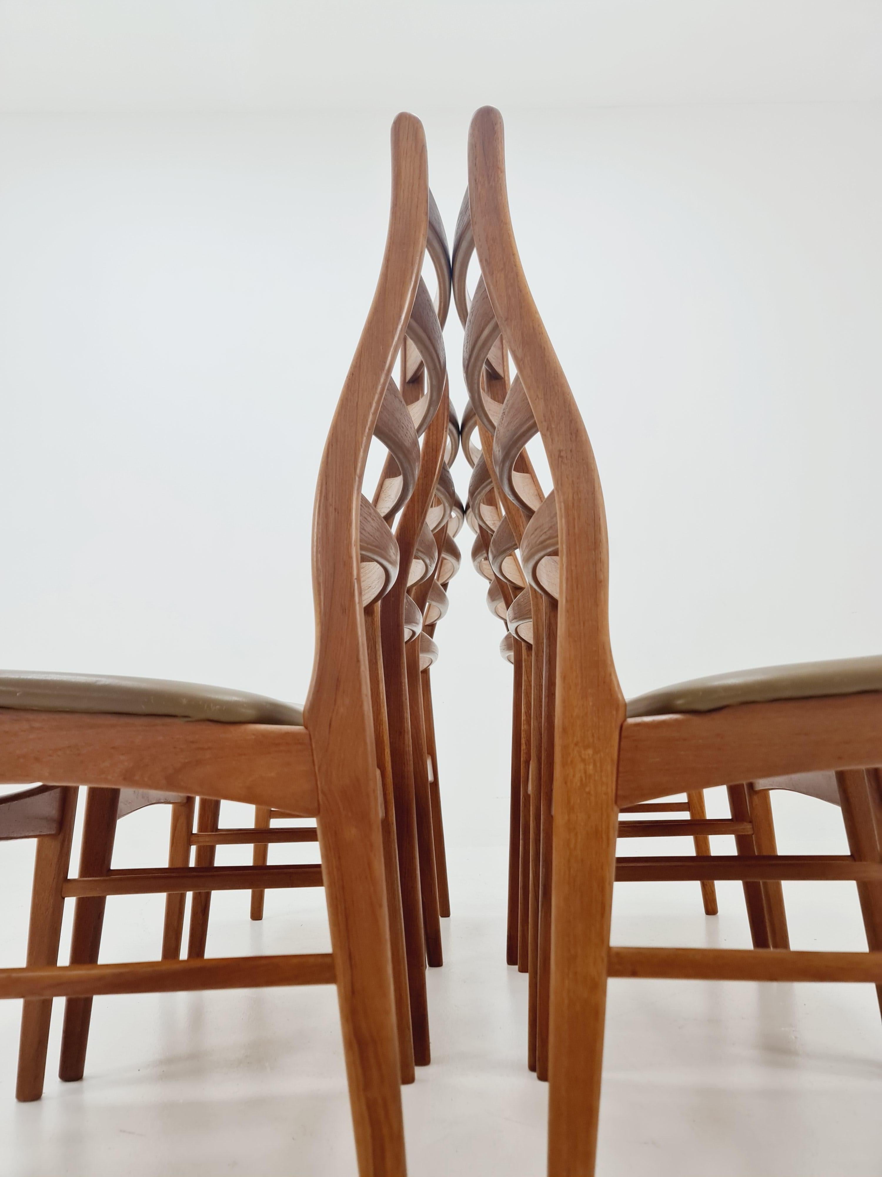 Danish teak with leather sits dining chairs by Viborg stolfabrik, set of 6 For Sale 4