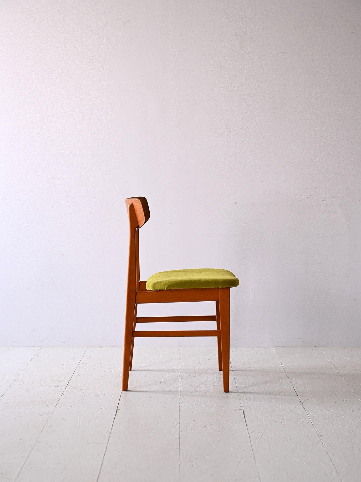 Danish teak wood chair reupholstered In Good Condition In Brescia, IT
