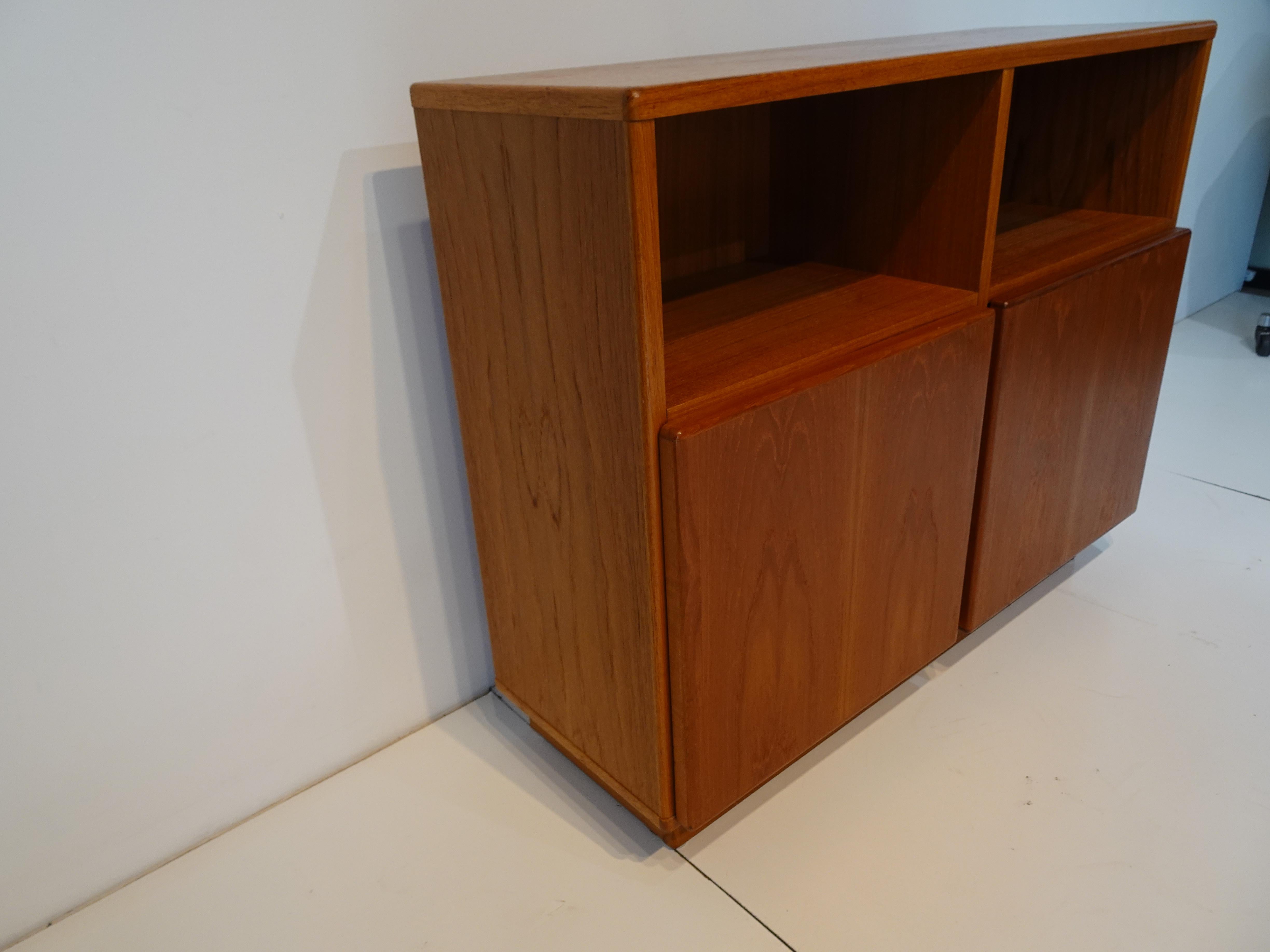 Danish Teak Wood Slim Storage Cabinet In Good Condition In Cincinnati, OH