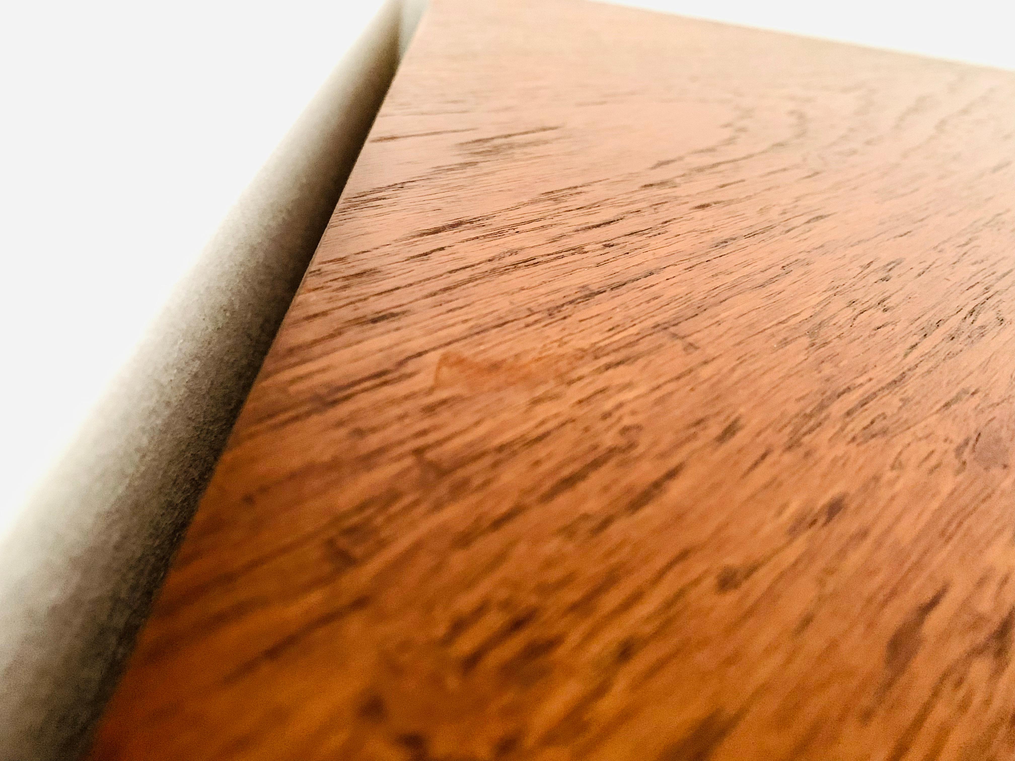Armario esquinero danés de madera de teca de Arne Hovmand-Olsen para Skovmand and Andersen en venta 6