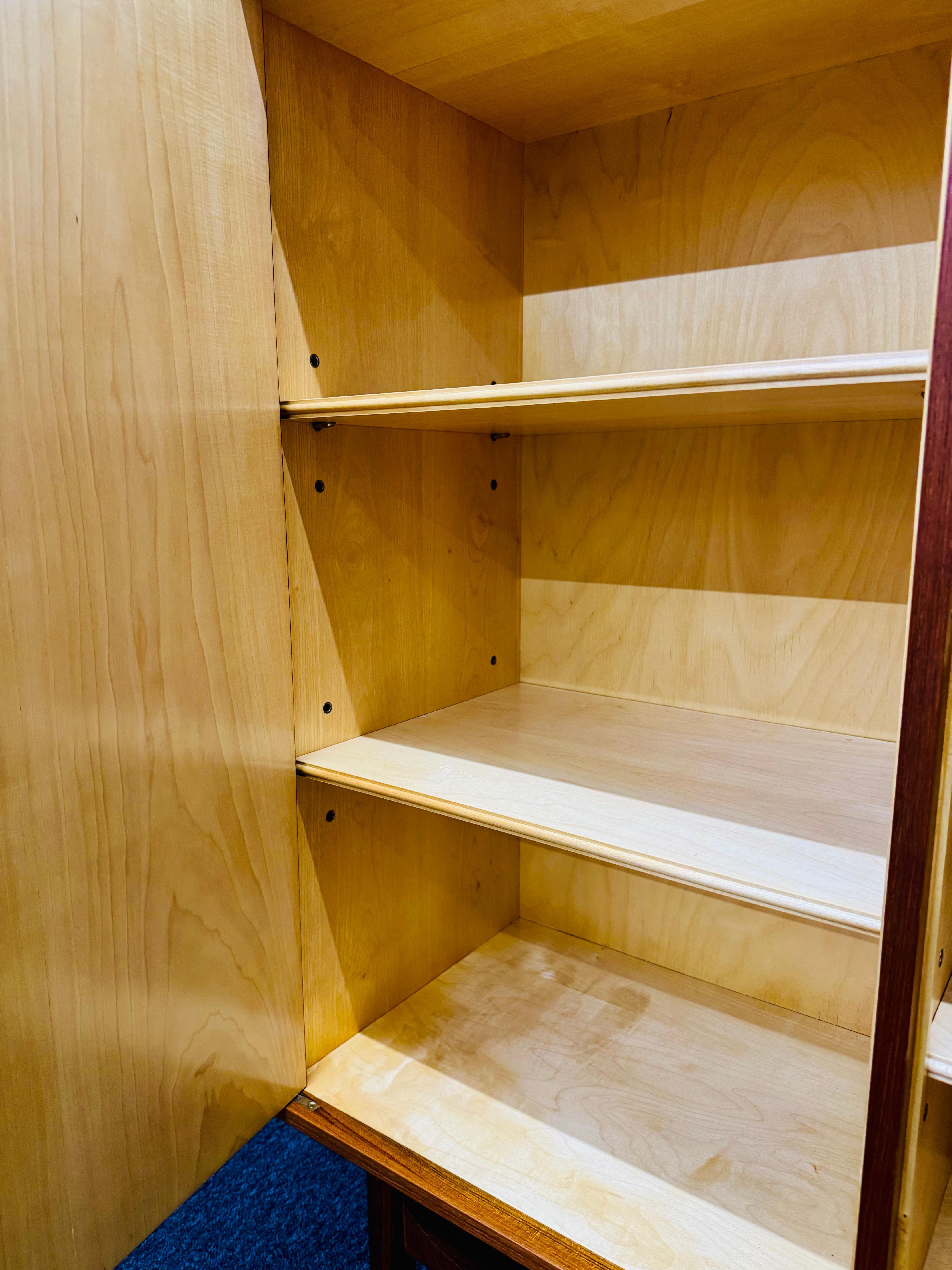 Dänisches Teakholz Highboard im Angebot 9