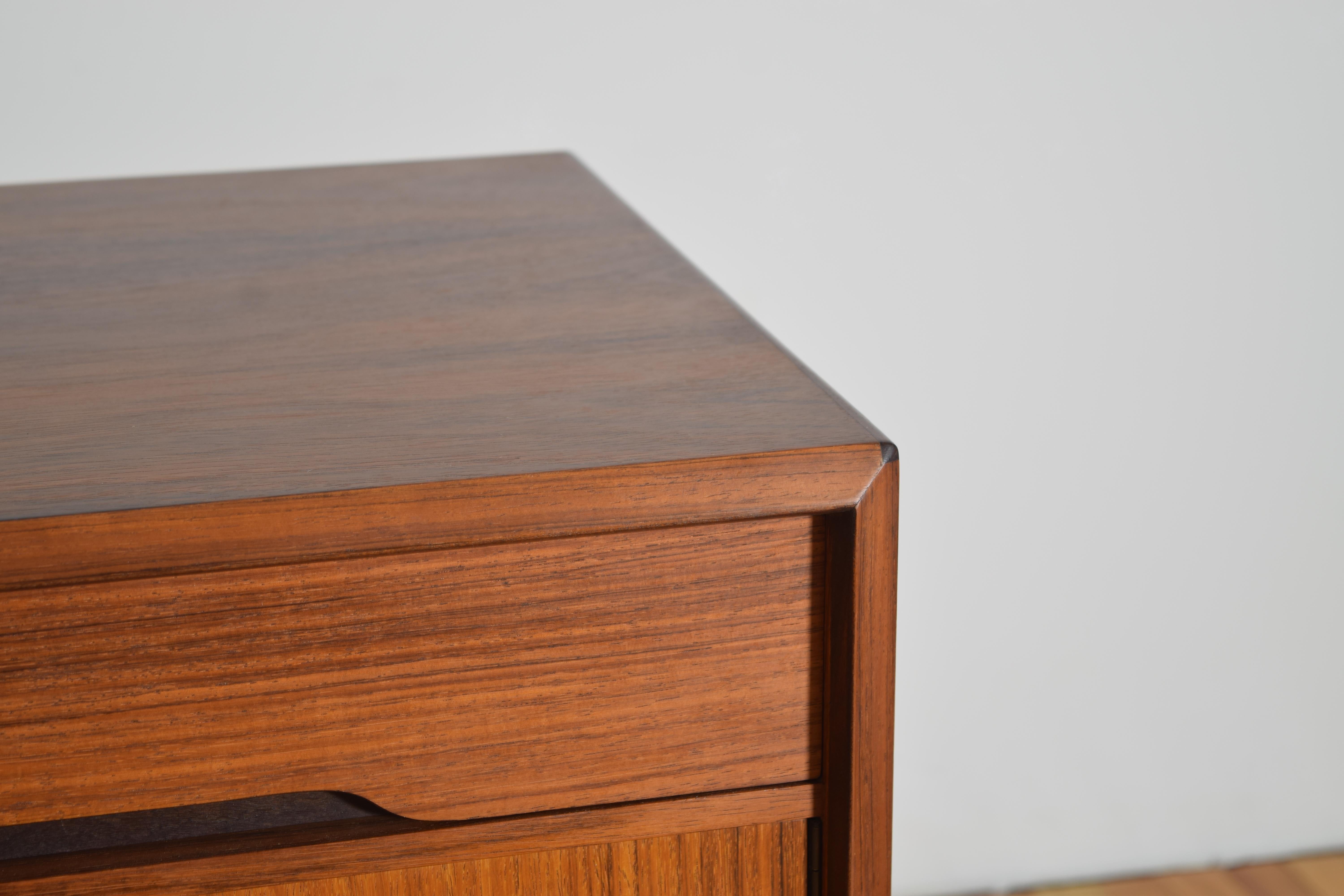 Dänisches Teakholz-Sideboard von Johannes Andersen, ca. 1960er Jahre im Angebot 4