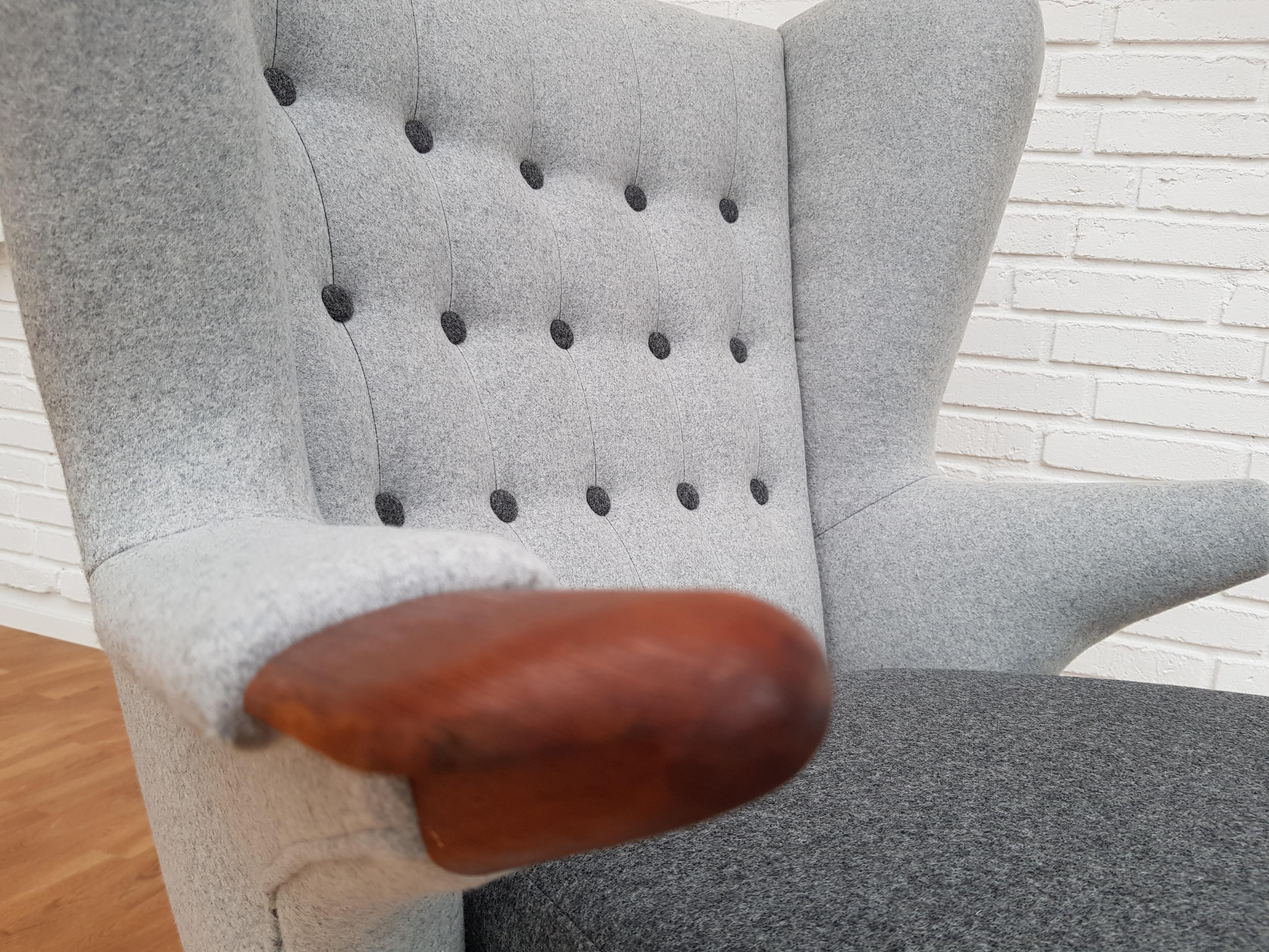 Svend skipper. Armchair 'Teddy bear' model 91, with teak wood nails and legs. Stool with legs of stained beech wood. Designed in the 1950s. Completely restored at Retro Møbler Galleri by furniture craftsmen. Brand new padding with coconut mat. New