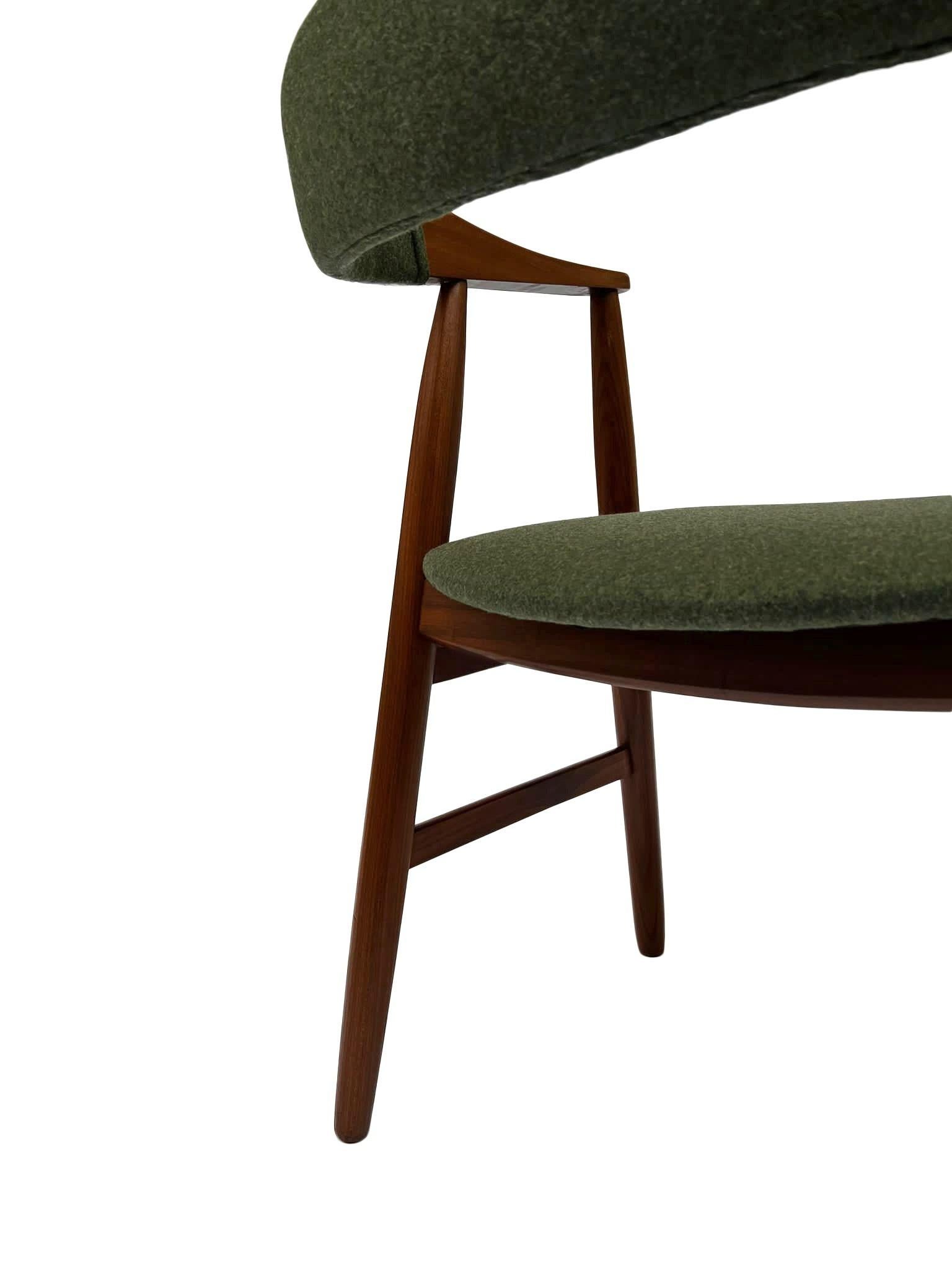Danish Thomas Harlev Model 213 for Farstrup Teak and Green Wool Office Armchair 3