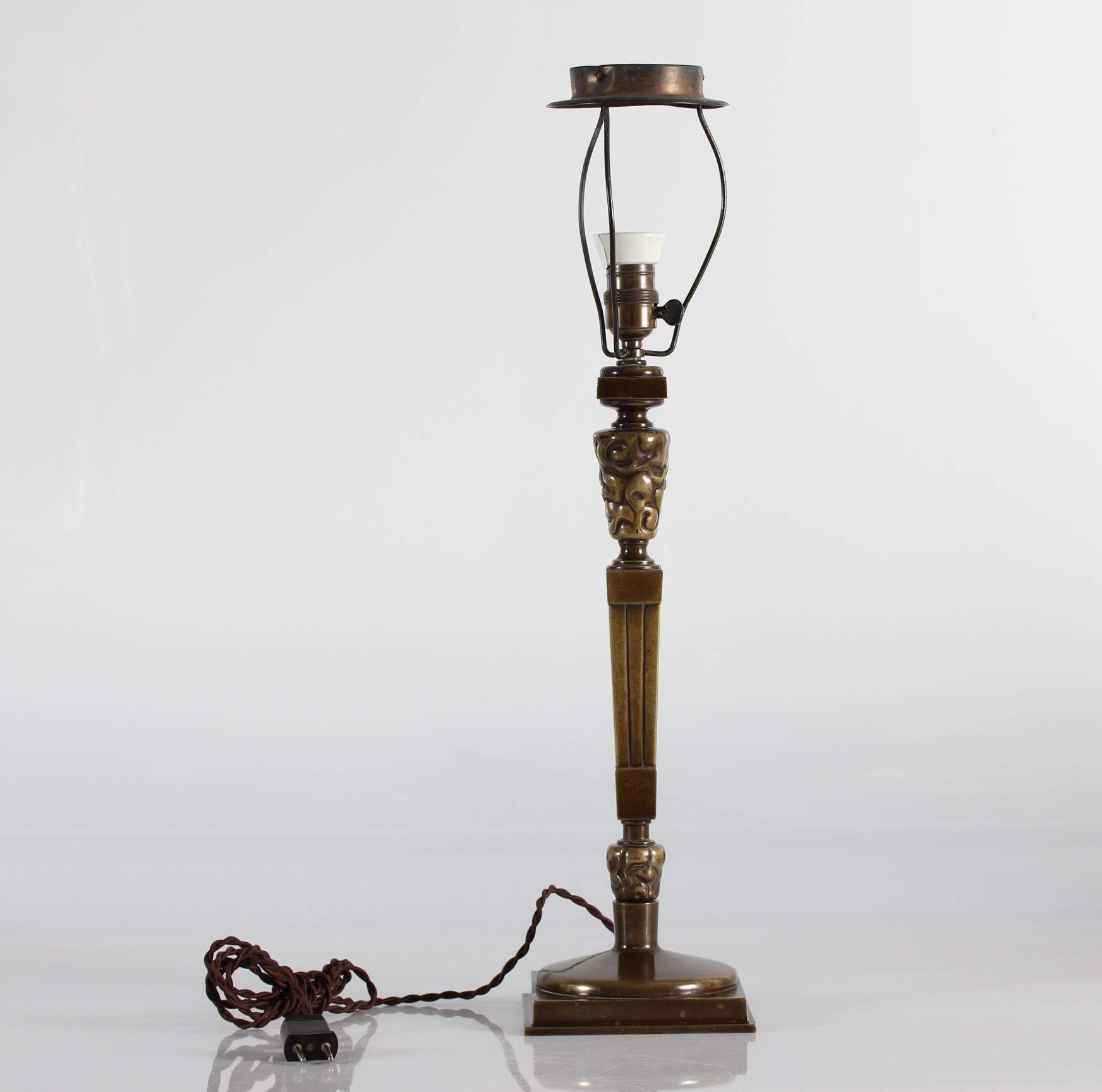 Danish Thorvald Bindesbøll High Art Nouveau Table Lamp 1890s Patinated Bronze For Sale 6