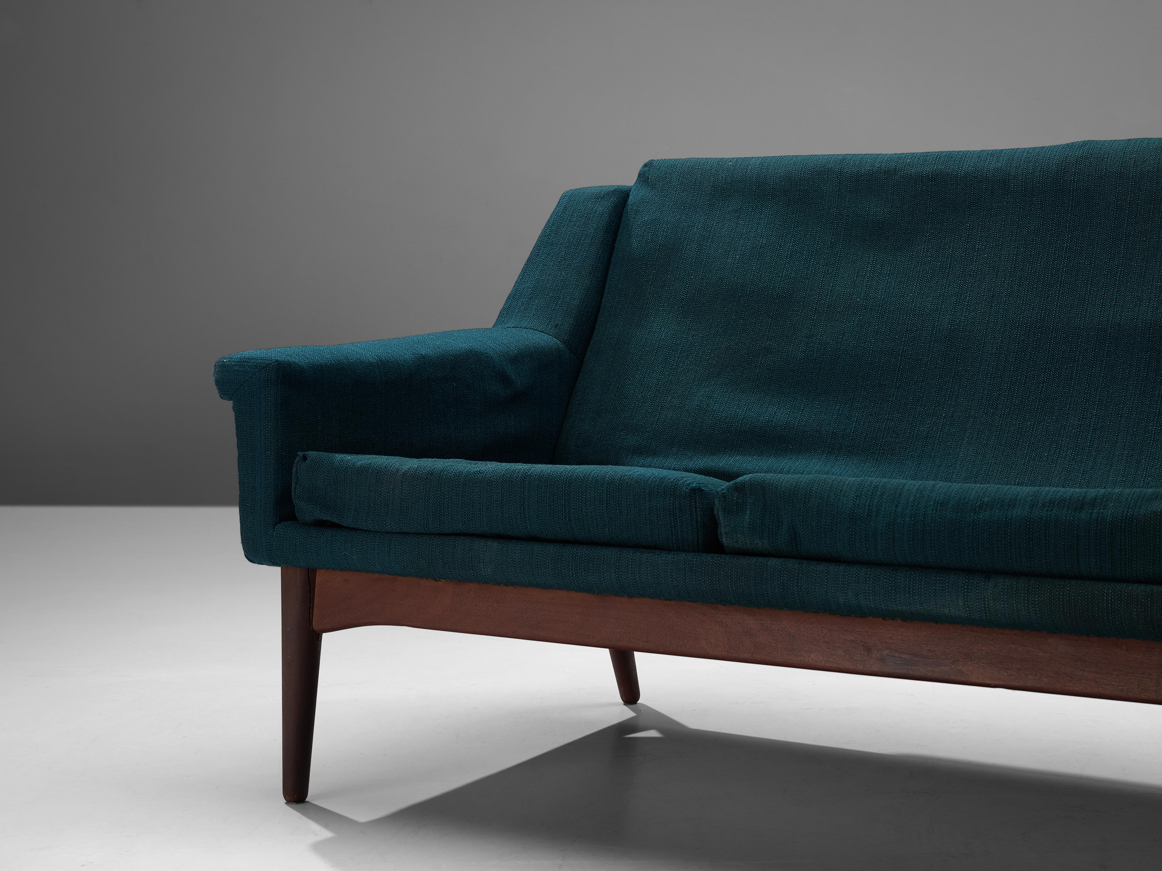 Dänisches Dreisitzer-Sofa aus Teakholz mit grünblauer Polsterung (Skandinavische Moderne) im Angebot