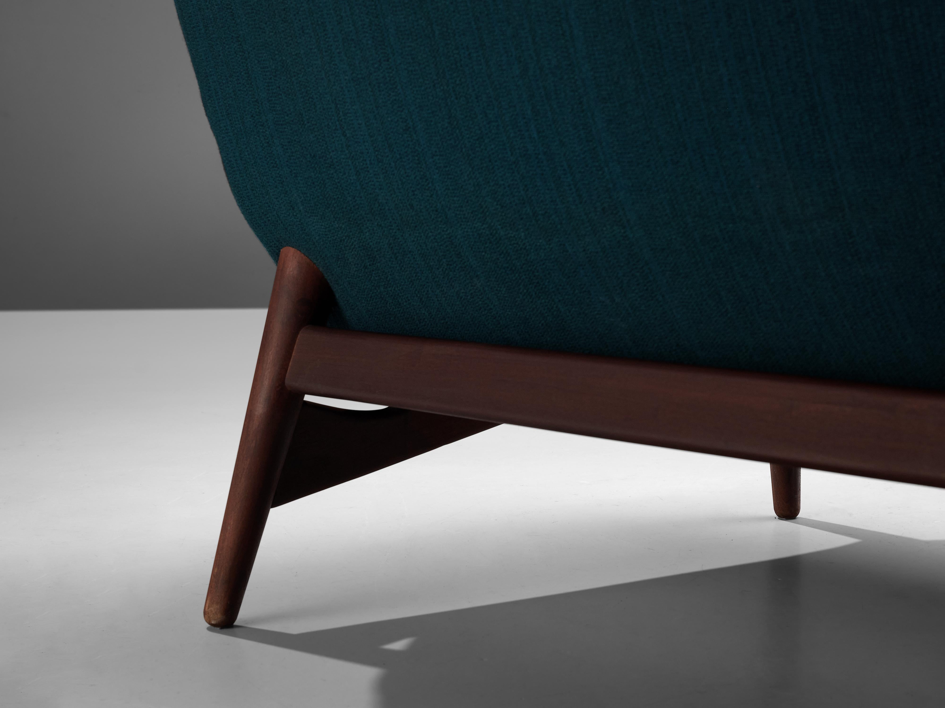 Dänisches Dreisitzer-Sofa aus Teakholz mit grünblauer Polsterung im Angebot 3