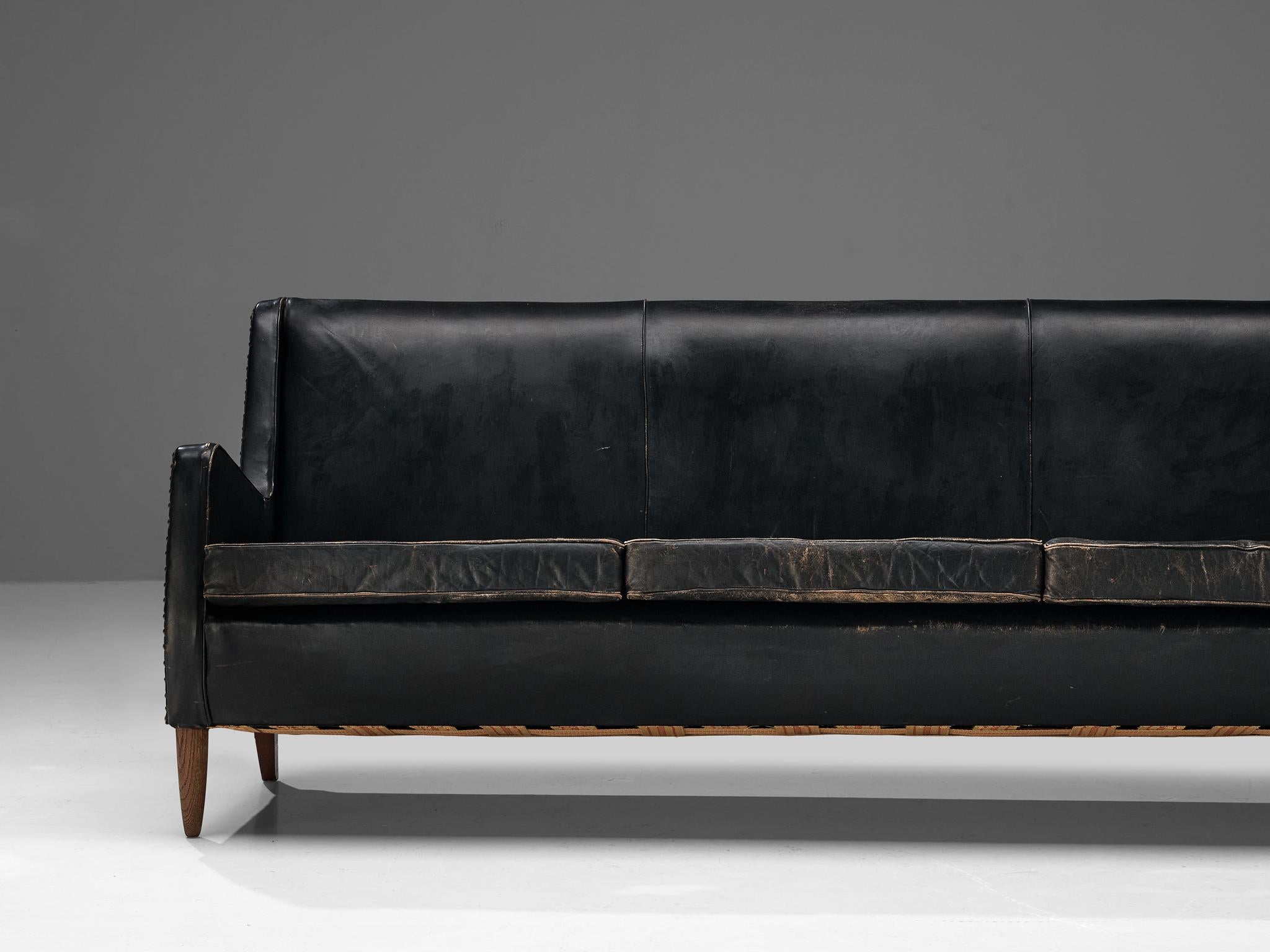 Danish Sofa in Original Black Leather and Oak  In Good Condition For Sale In Waalwijk, NL