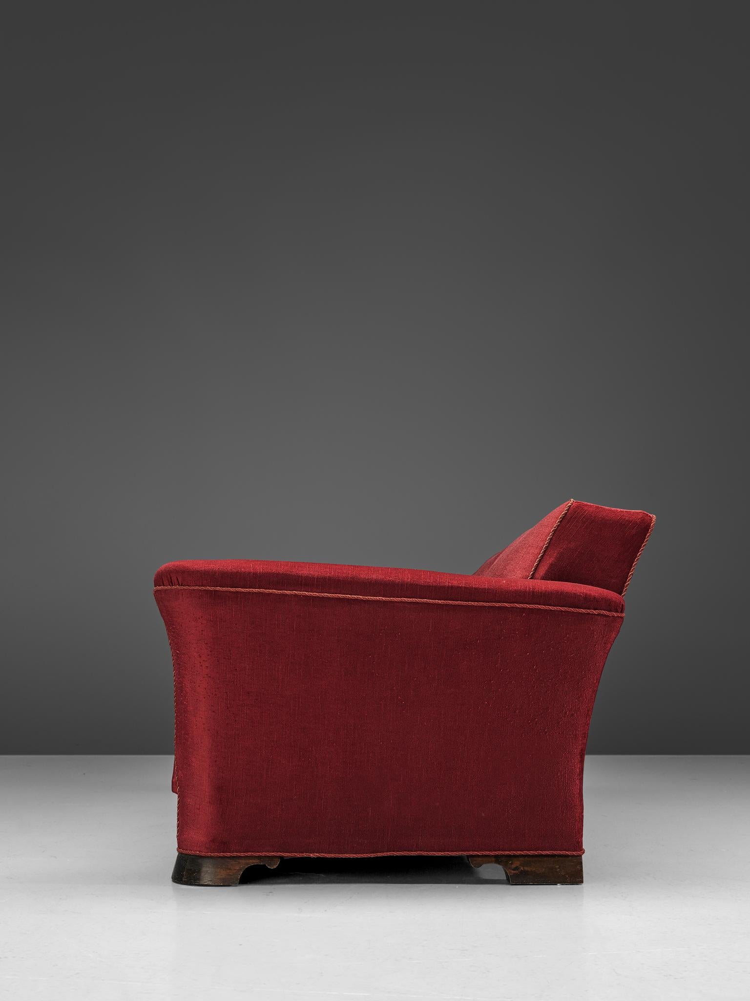 Danish Three-Seat Sofa in Red Velours, 1940s In Good Condition In Waalwijk, NL