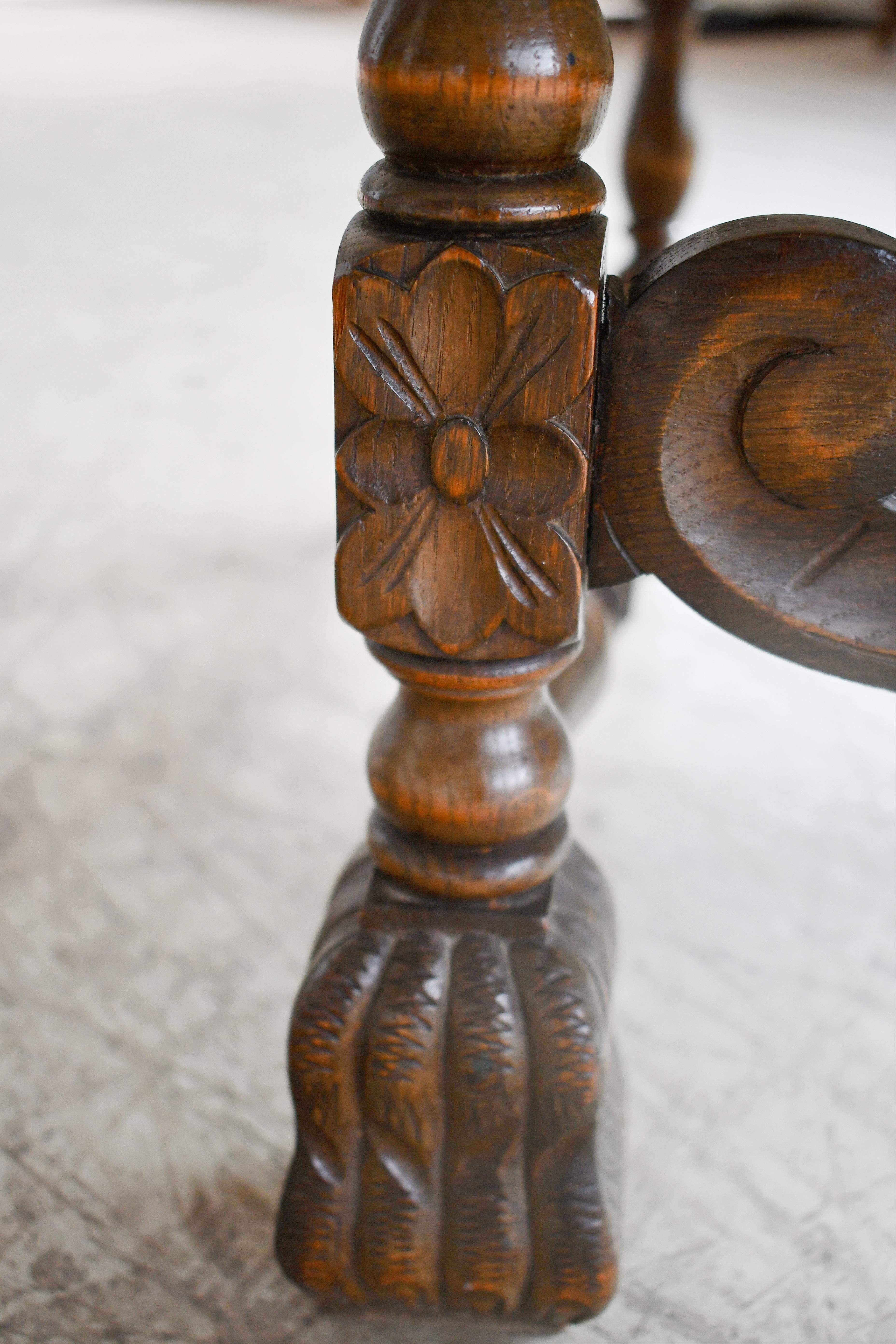 Danish Throne Chair in Carved Oak, circa 1900 Bindesboll Style For Sale 3