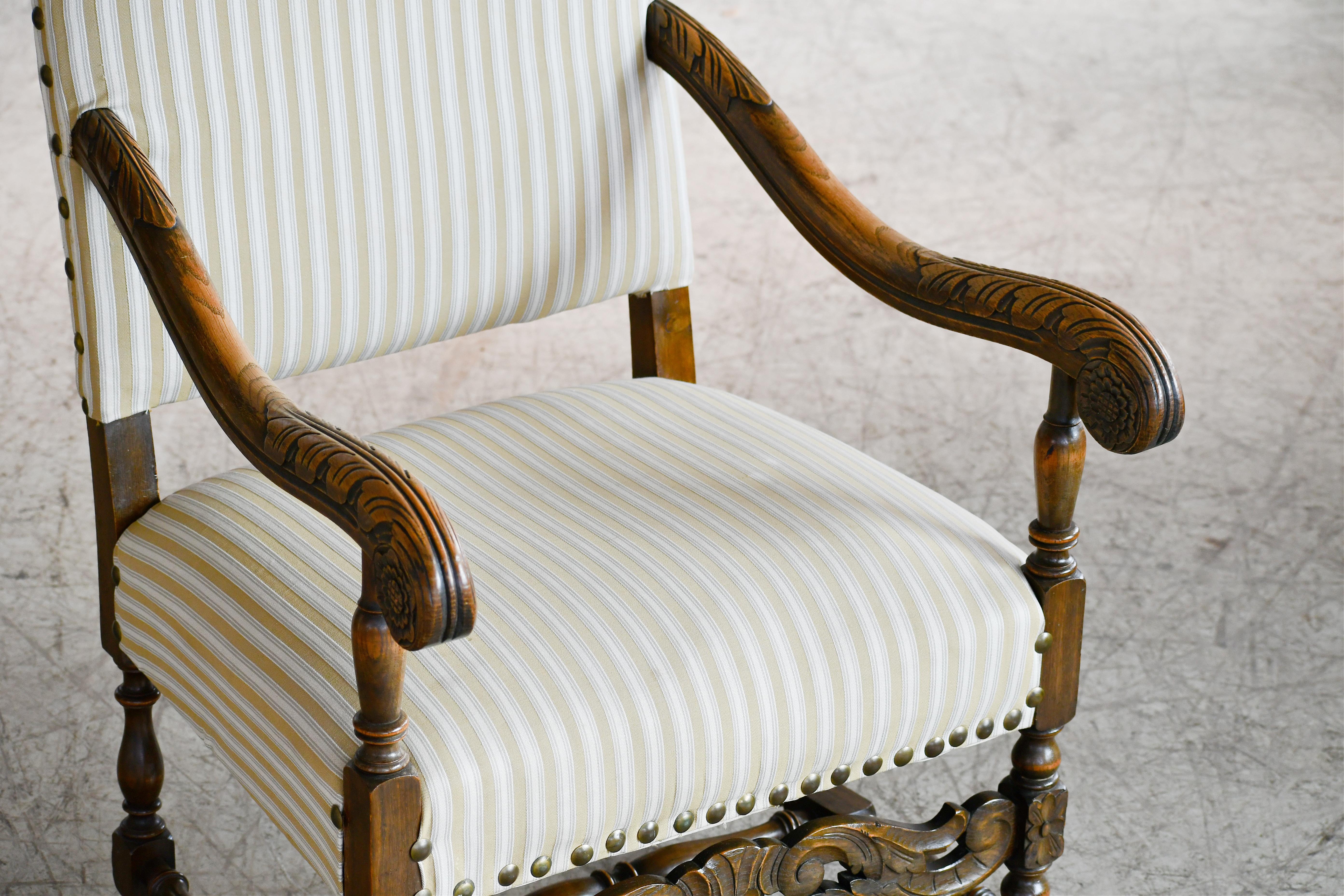 Danish Throne Chair in Carved Oak, circa 1900 Bindesboll Style In Good Condition For Sale In Bridgeport, CT