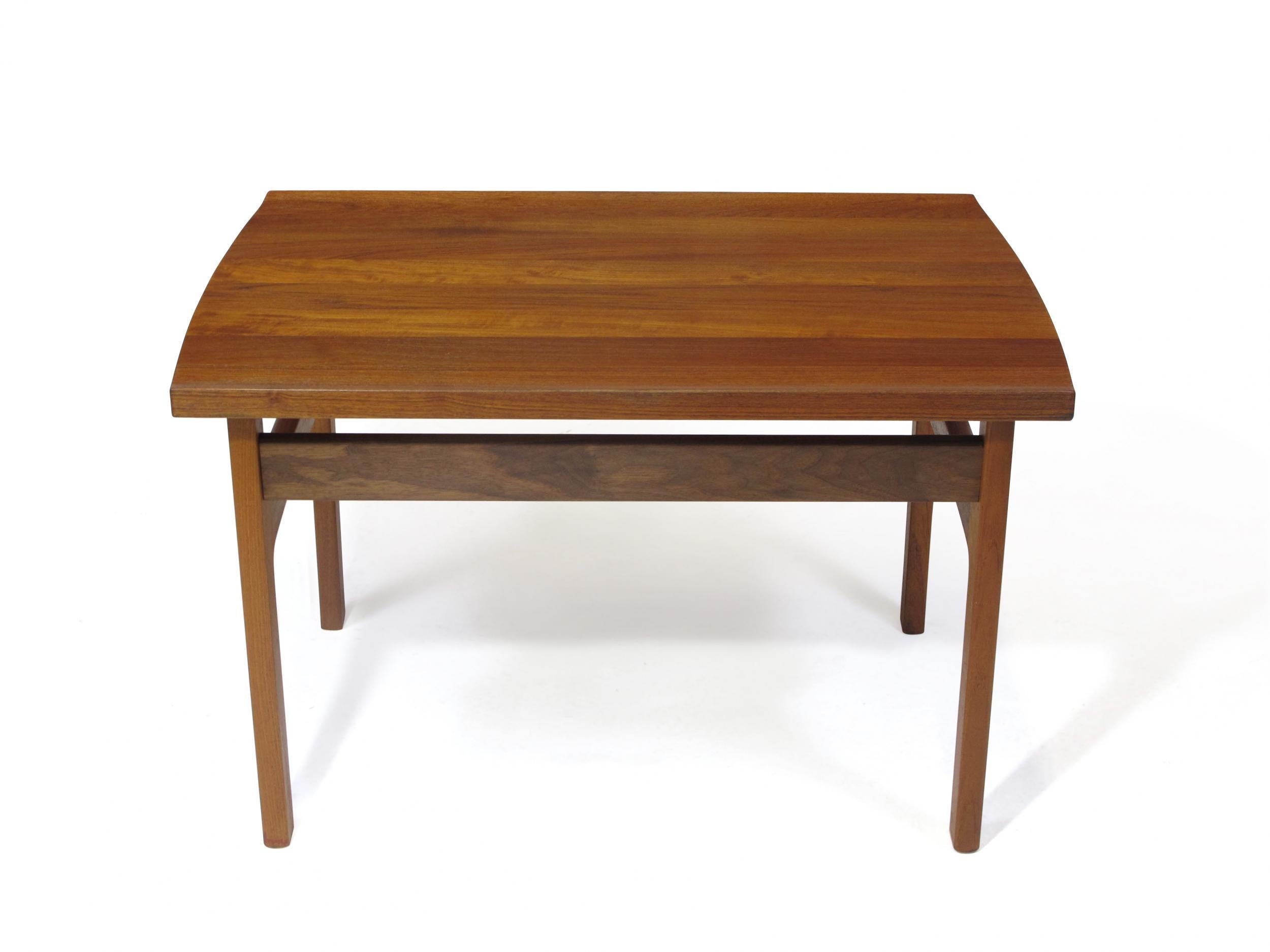 Danish mid century teak coffee table designed by Tove & Edvard Kindt- Larsen for AR- Saffel Moblefabrik, Sweden. Crafted of the solid teak with wood inlay details on both sides. Professionally restored by our team of in-house craftspeople and in