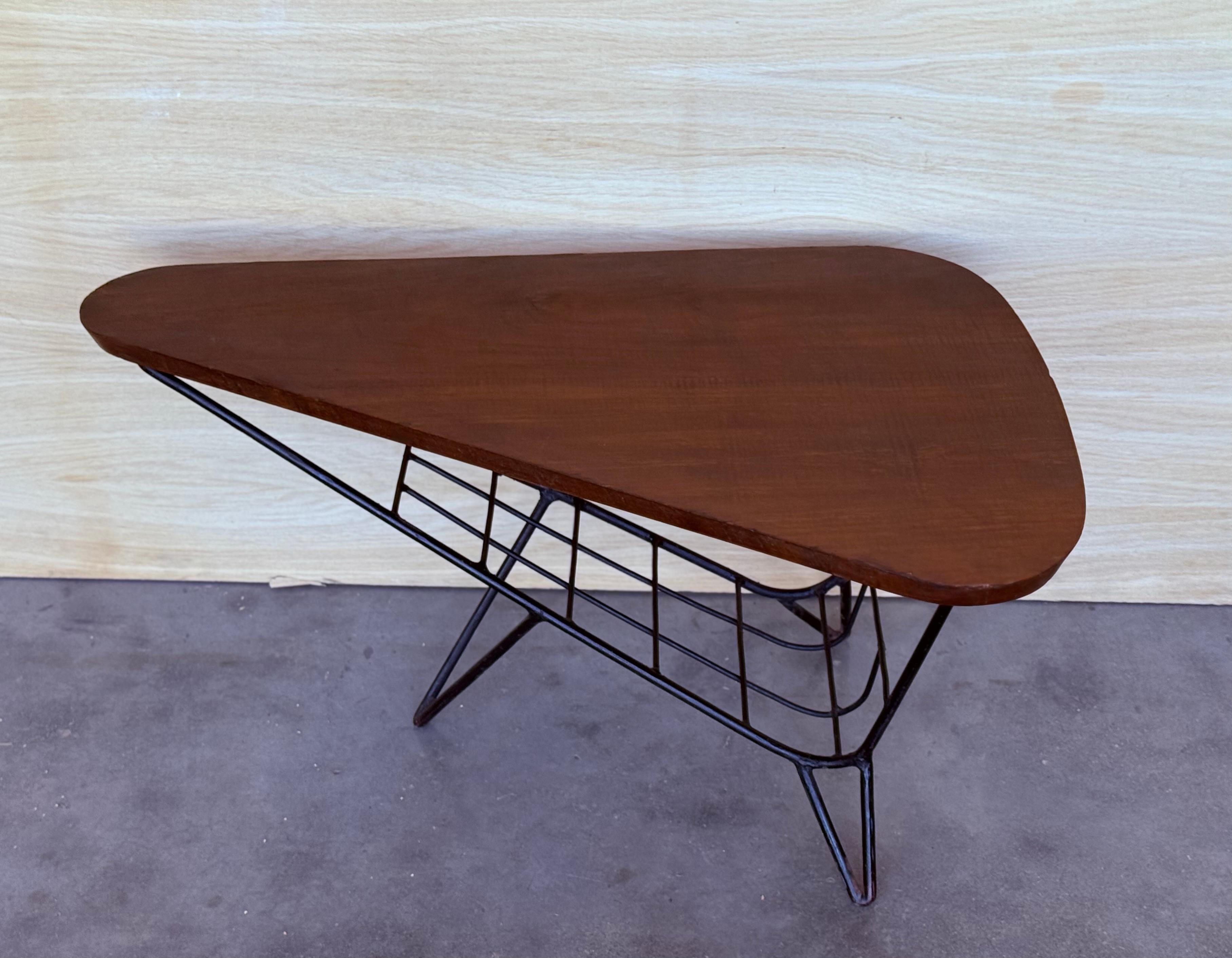 Danish Triangular Coffee Table with Magazine Rack Metal and Teak, 1960s In Good Condition For Sale In Miami, FL