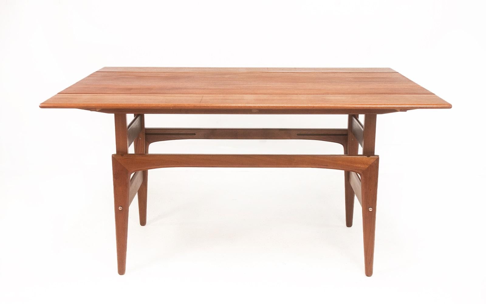 Danish Trioh Teak Metamorphic Dining Coffee Table Mid Century 1960s In Good Condition In STOKE ON TRENT, GB