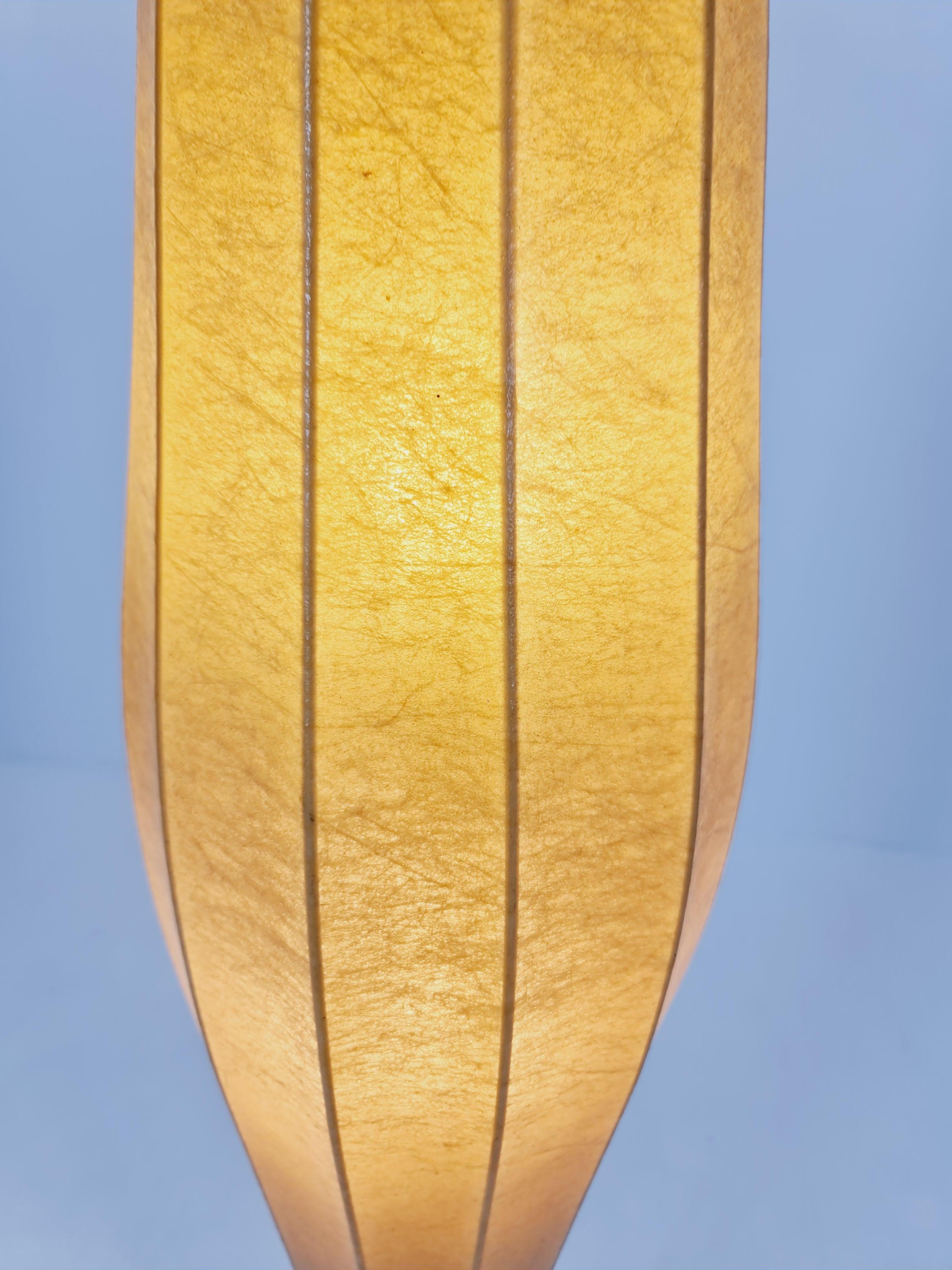 Lampadaire tripode danois en métal et abat-jour cocon de Klingele pour Artimeta 1957 en vente 3