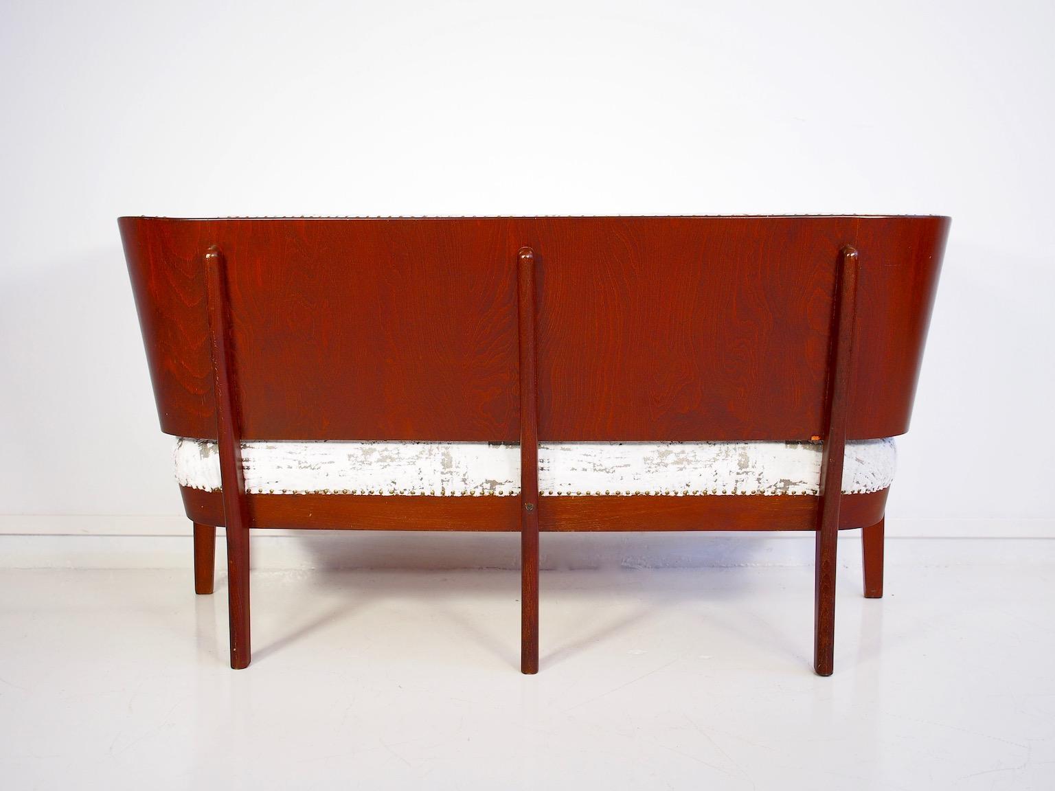 Divano danese a due posti in Beeche Modello 2240 di Fritz Hansen in vendita 1