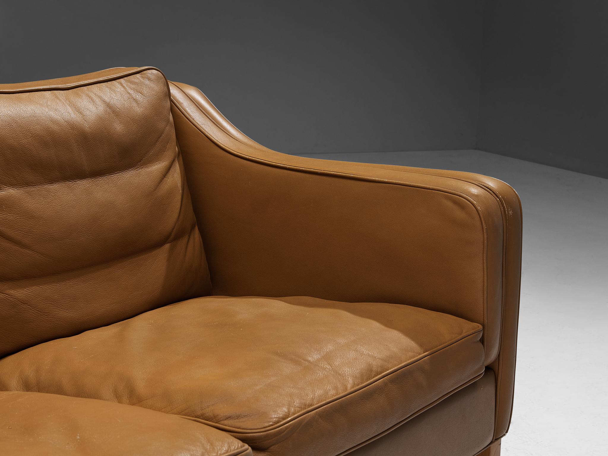 Dänisches Zweisitzer-Sofa aus cognacfarbenem Leder  im Zustand „Gut“ im Angebot in Waalwijk, NL