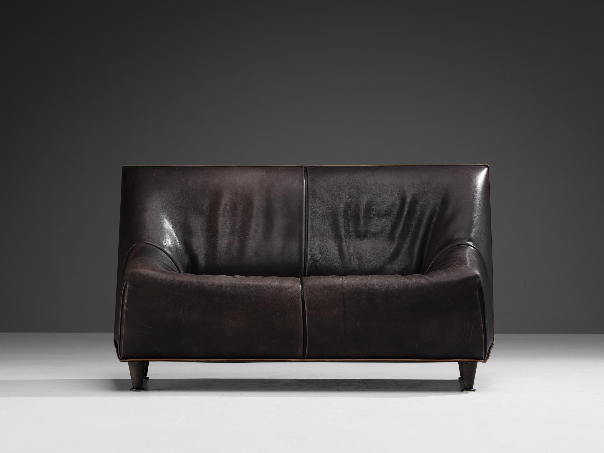 Dänisches Zweisitzer-Sofa aus grauem Buffalo-Leder im Zustand „Gut“ im Angebot in Waalwijk, NL