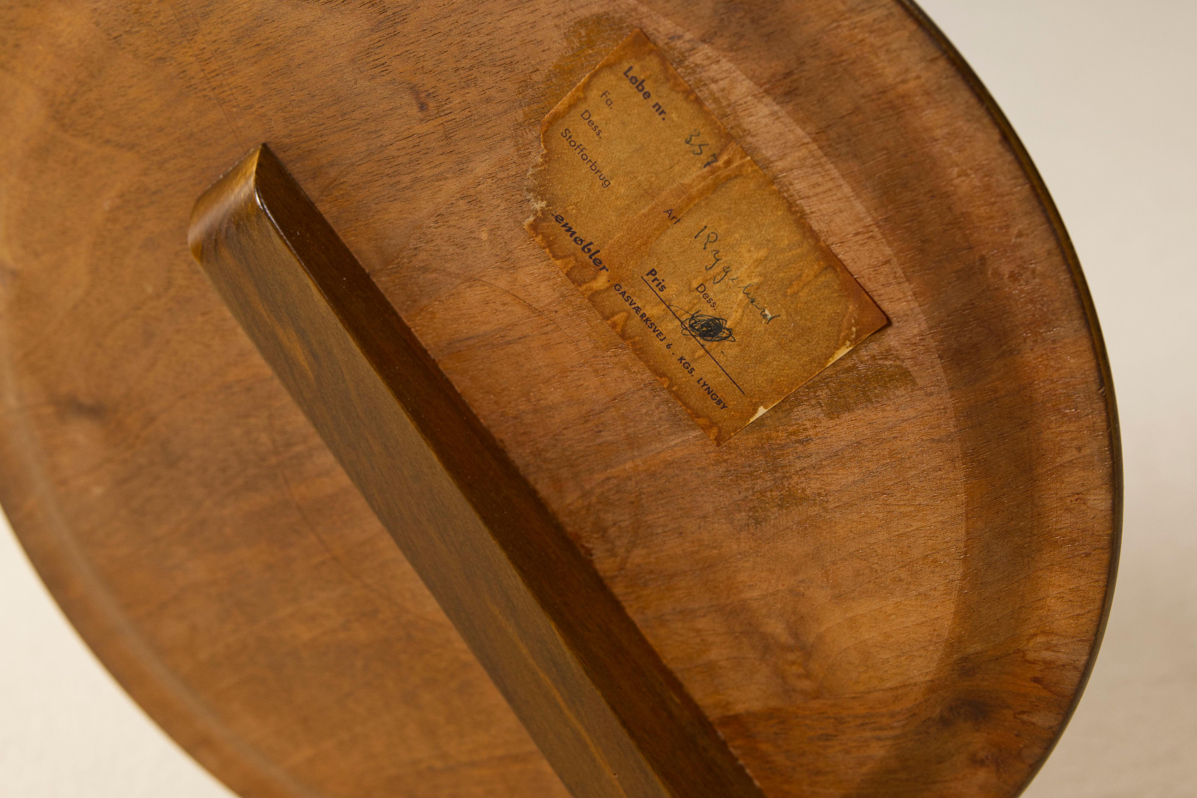 Hêtre Table d'appoint danoise à deux niveaux par Edmund Jørgensen, années 1950 en vente