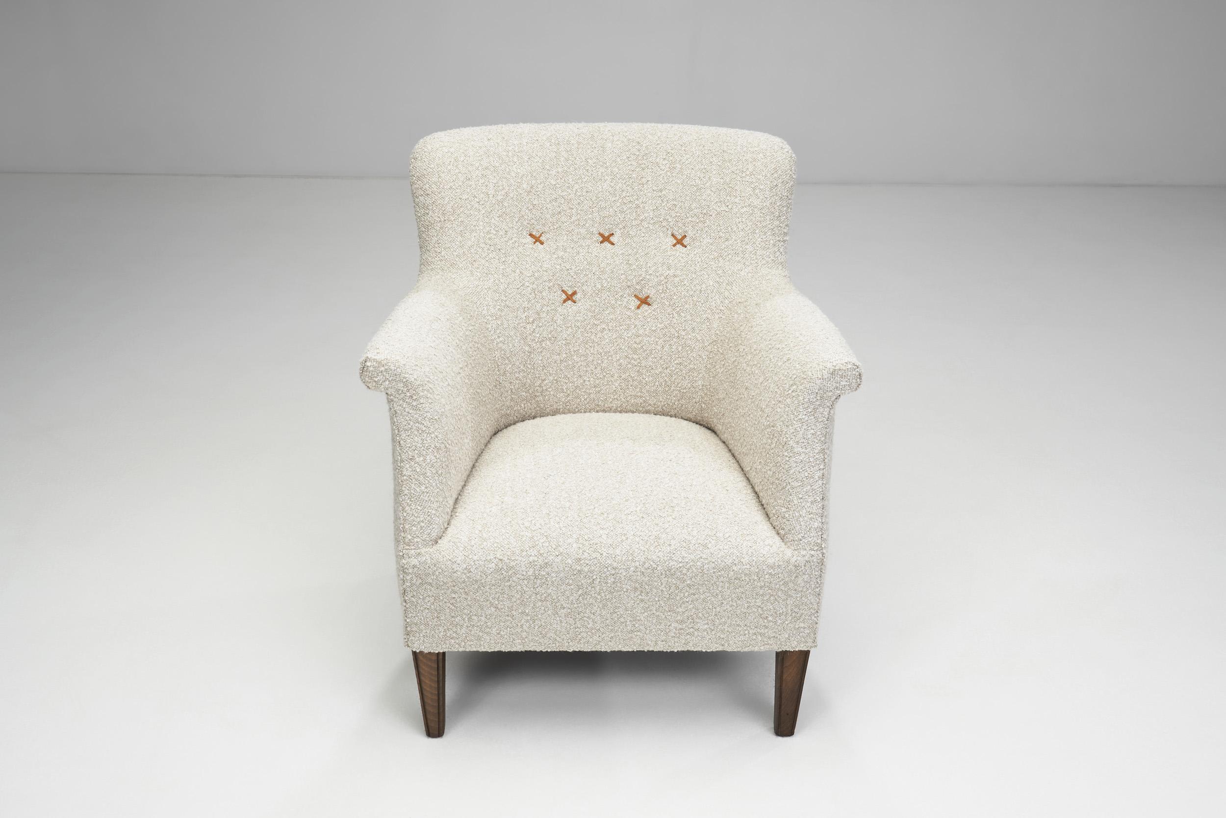 Danish Upholstered Easy Chair with Beech Legs, Denmark 1940s For Sale 1