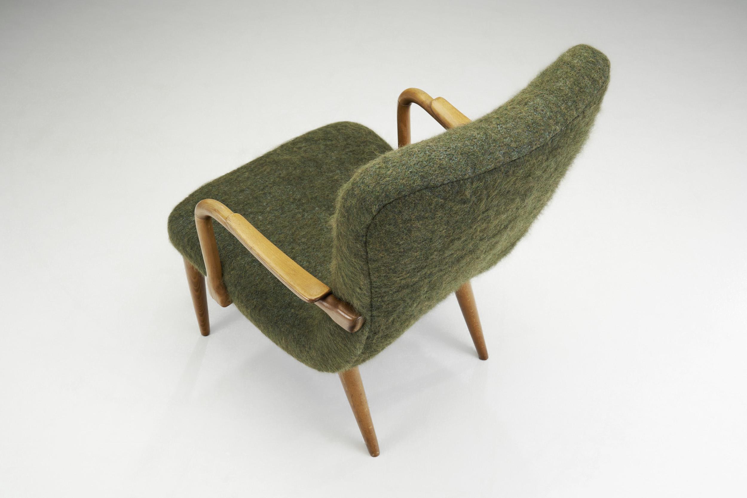 Danish Upholstered Easy Chair with Stained Beech Frame, Denmark, 1950s For Sale 1
