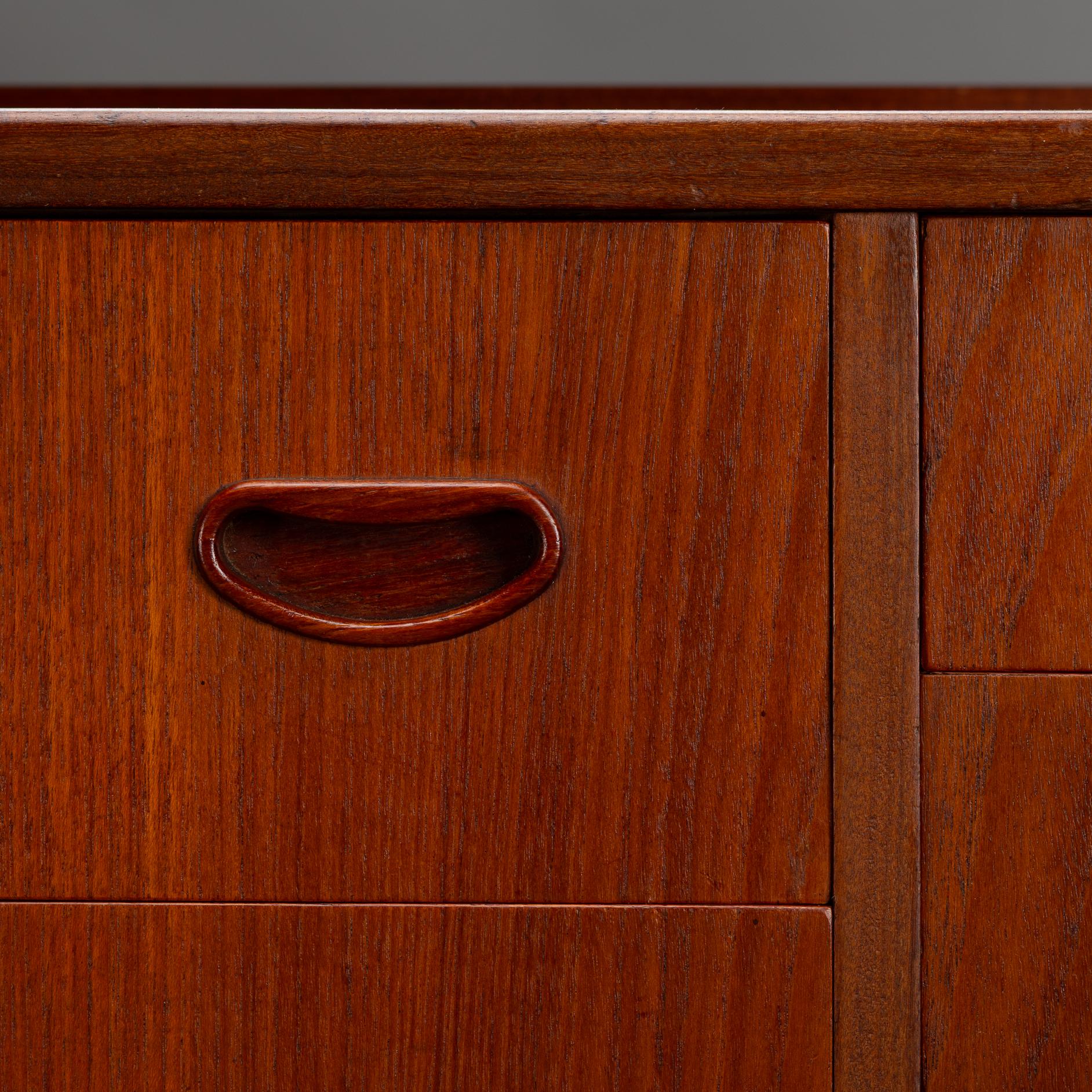 Tavolino da toeletta danese in teak di AG Spejl Kobberbeskyttet, anni '60 in vendita 3