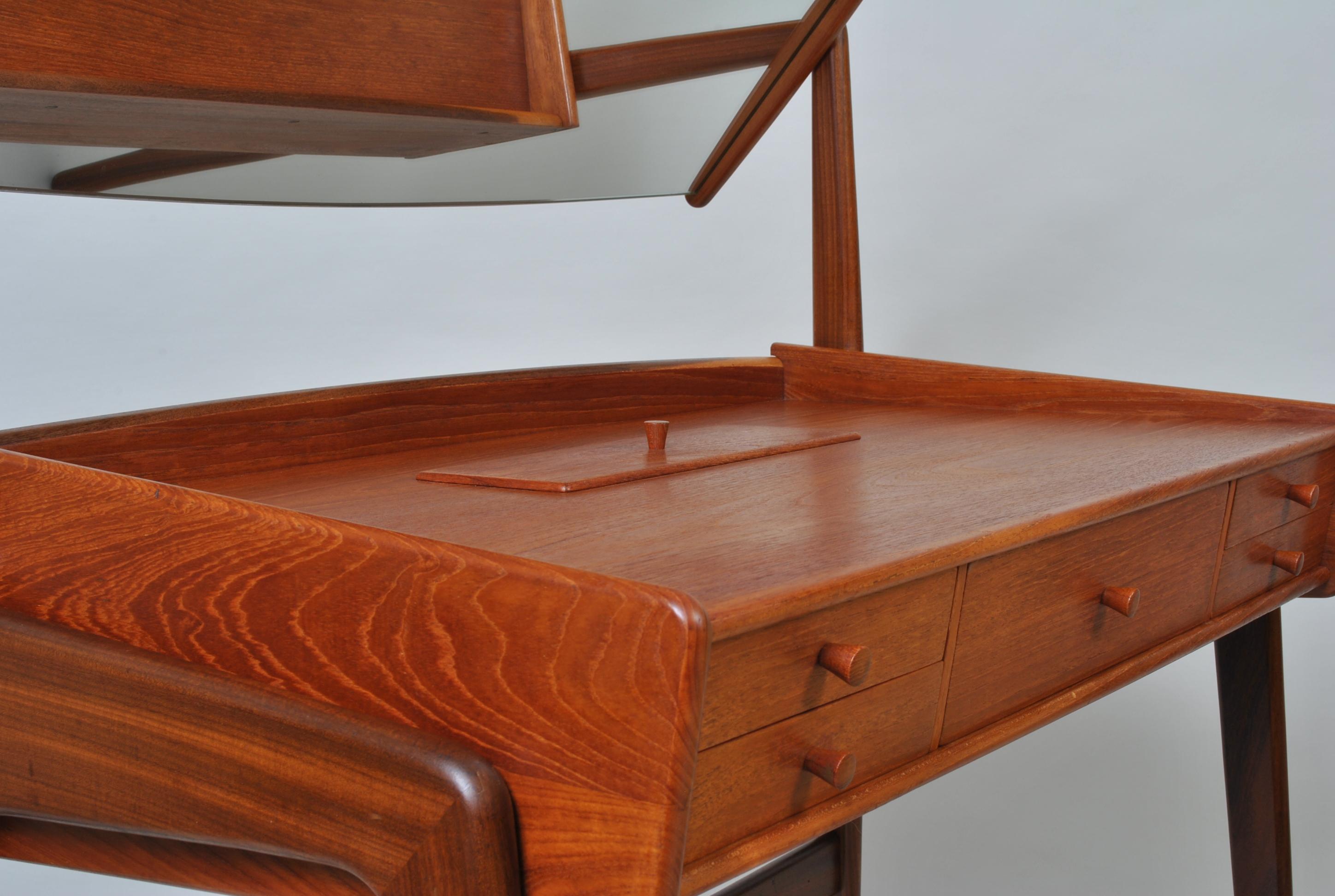 Danish Vanity Table and Chair, Svend Aage Madsen 2