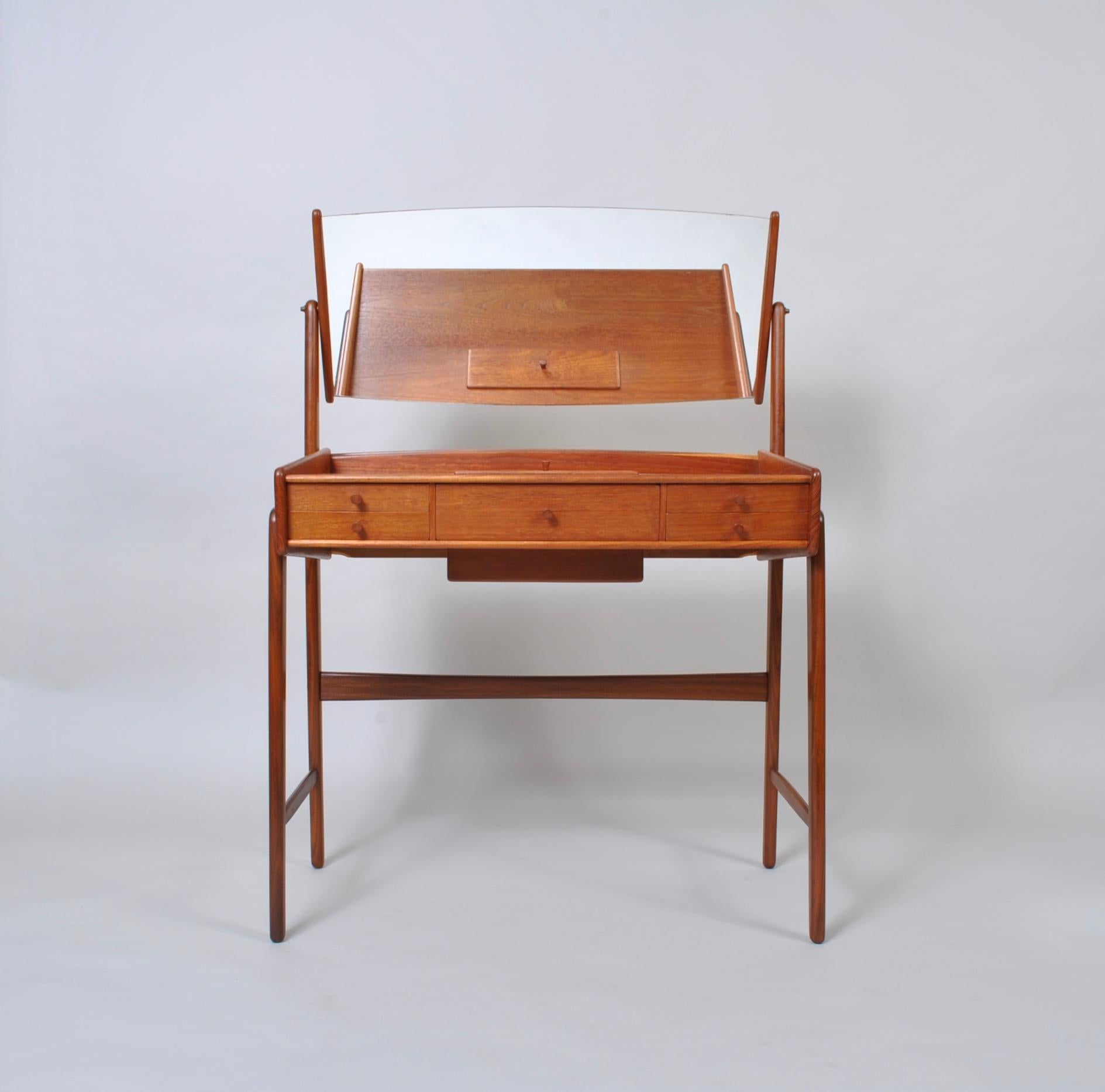 Danish Vanity Table and Chair, Svend Aage Madsen 3