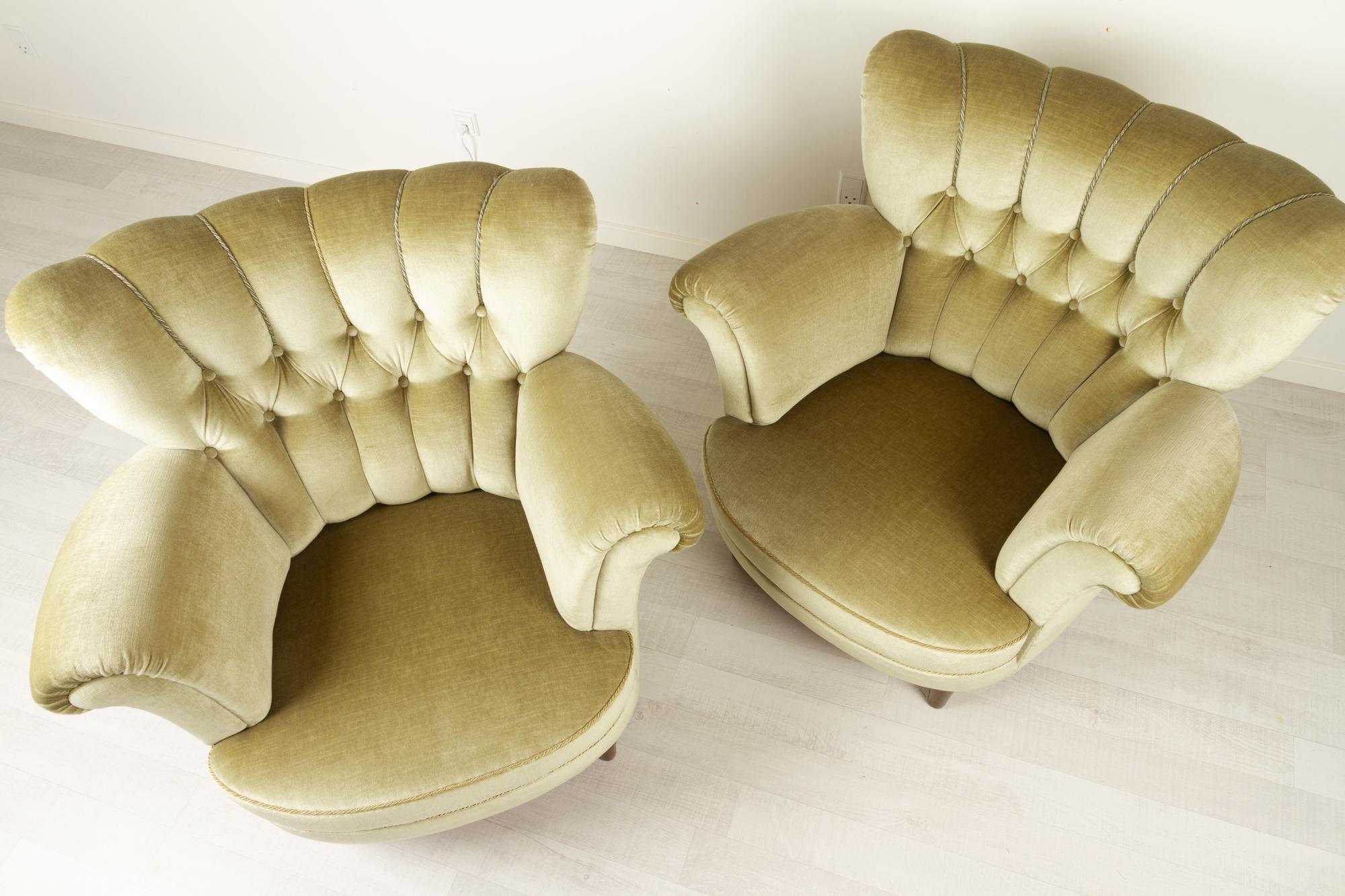 Danish Velour Wingback Lounge Chairs 1940s, Set of 2 For Sale 3