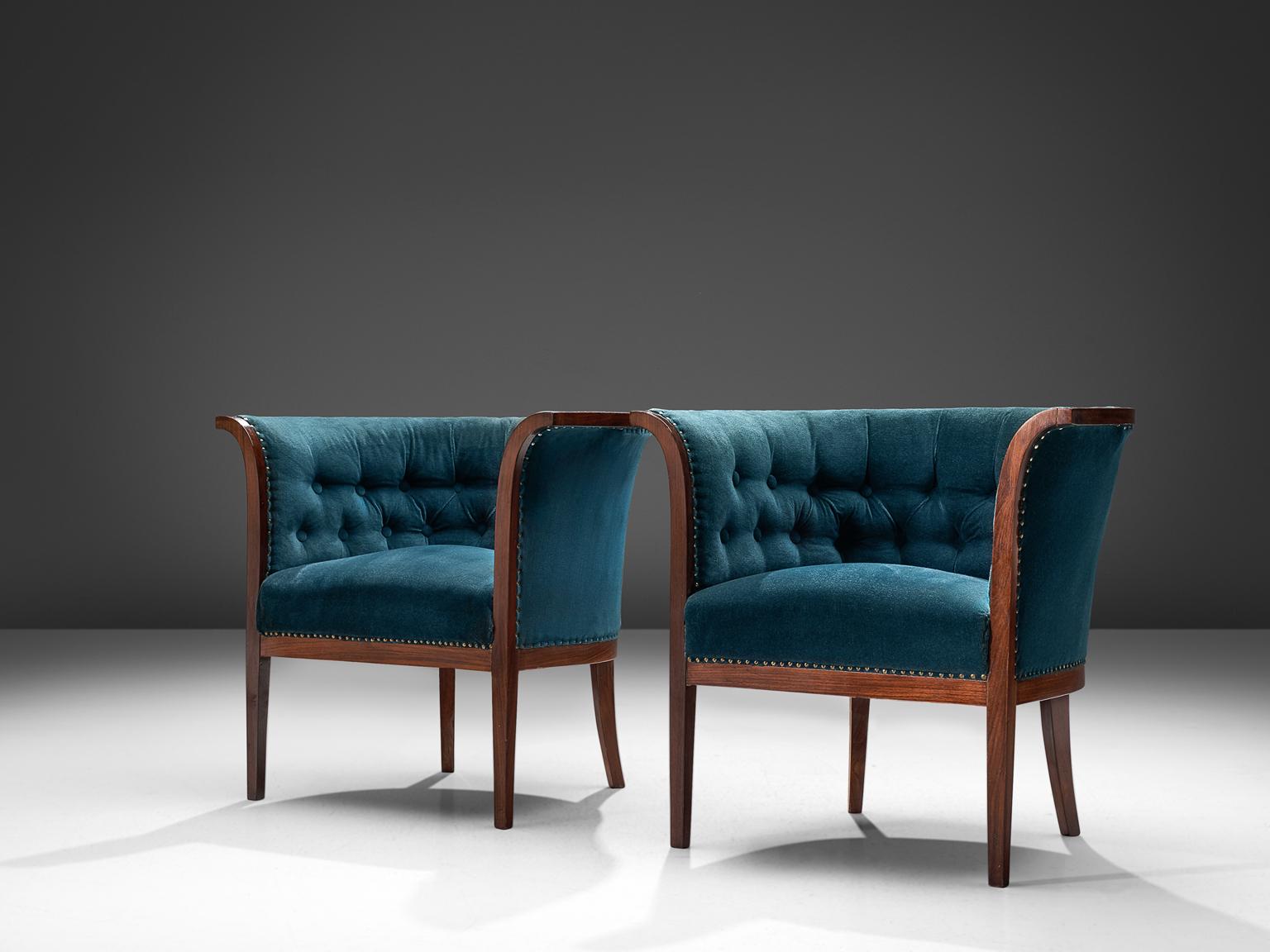 blue velvet club chairs