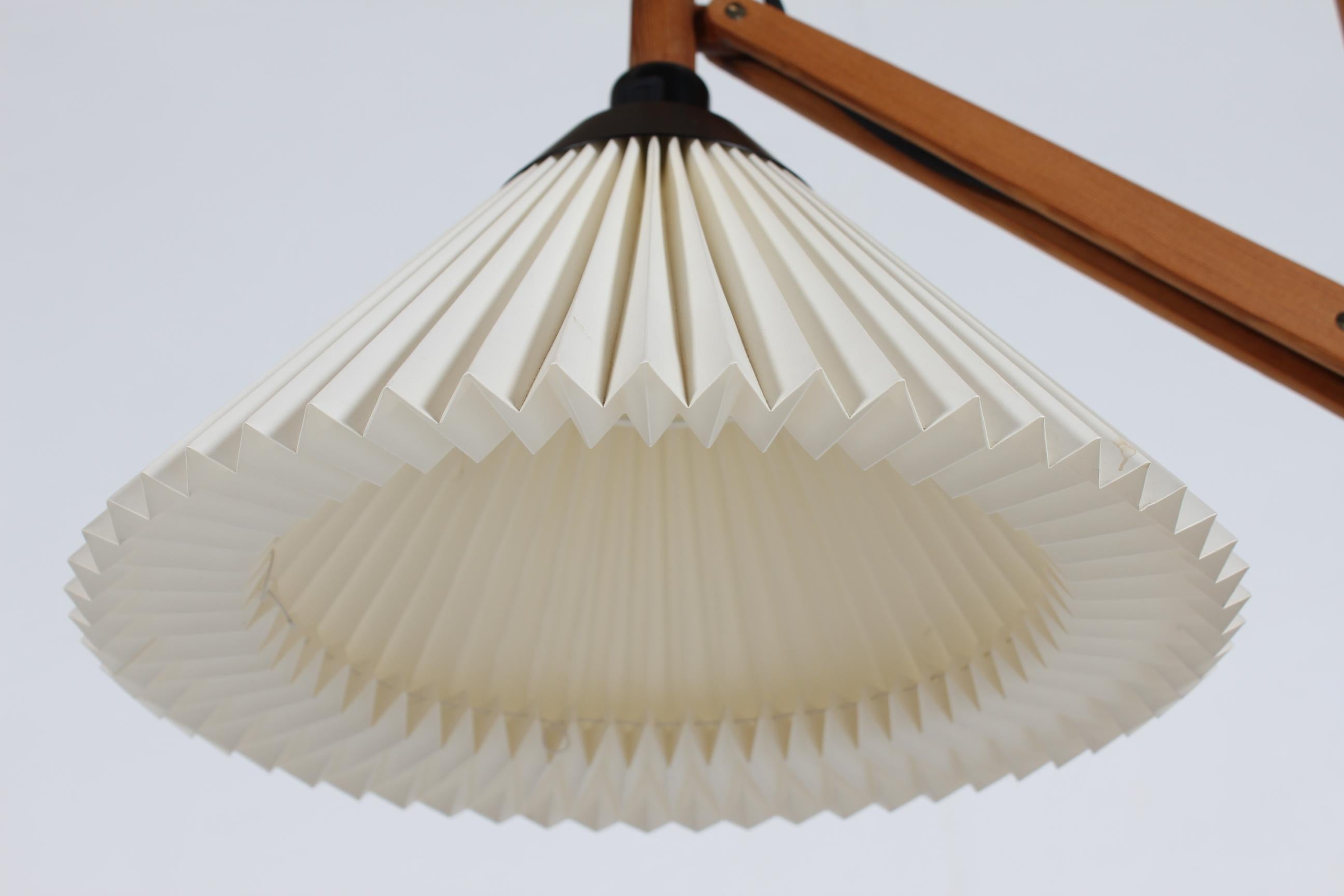 Danish Vilhelm Wohlert Origon Pine Adjustable Floor Lamp 325 Le Klint Shade 70s For Sale 7