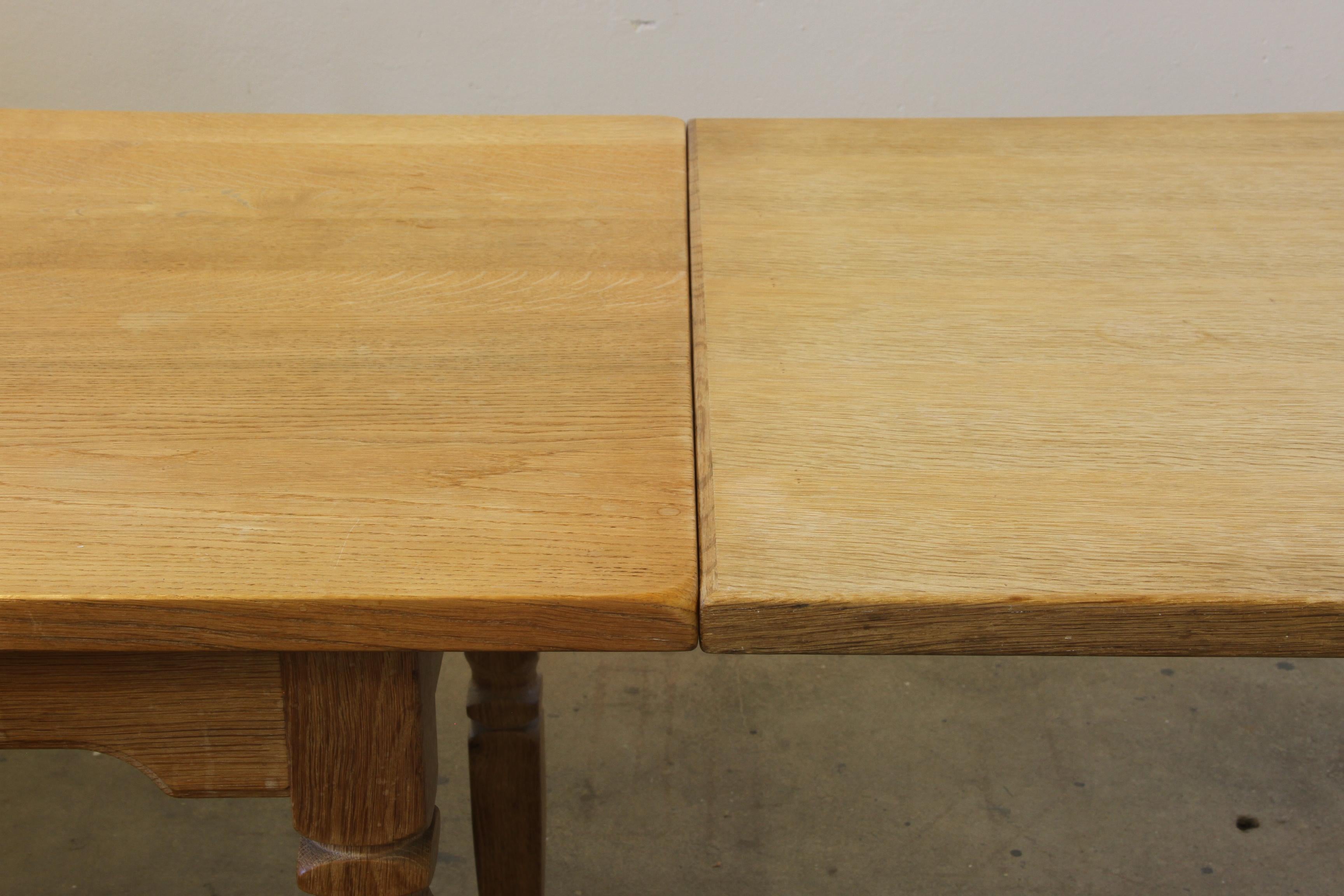Danish Vintage 1960s Extending Dining Table in Light Solid Oak Style of Kjærnulf For Sale 6
