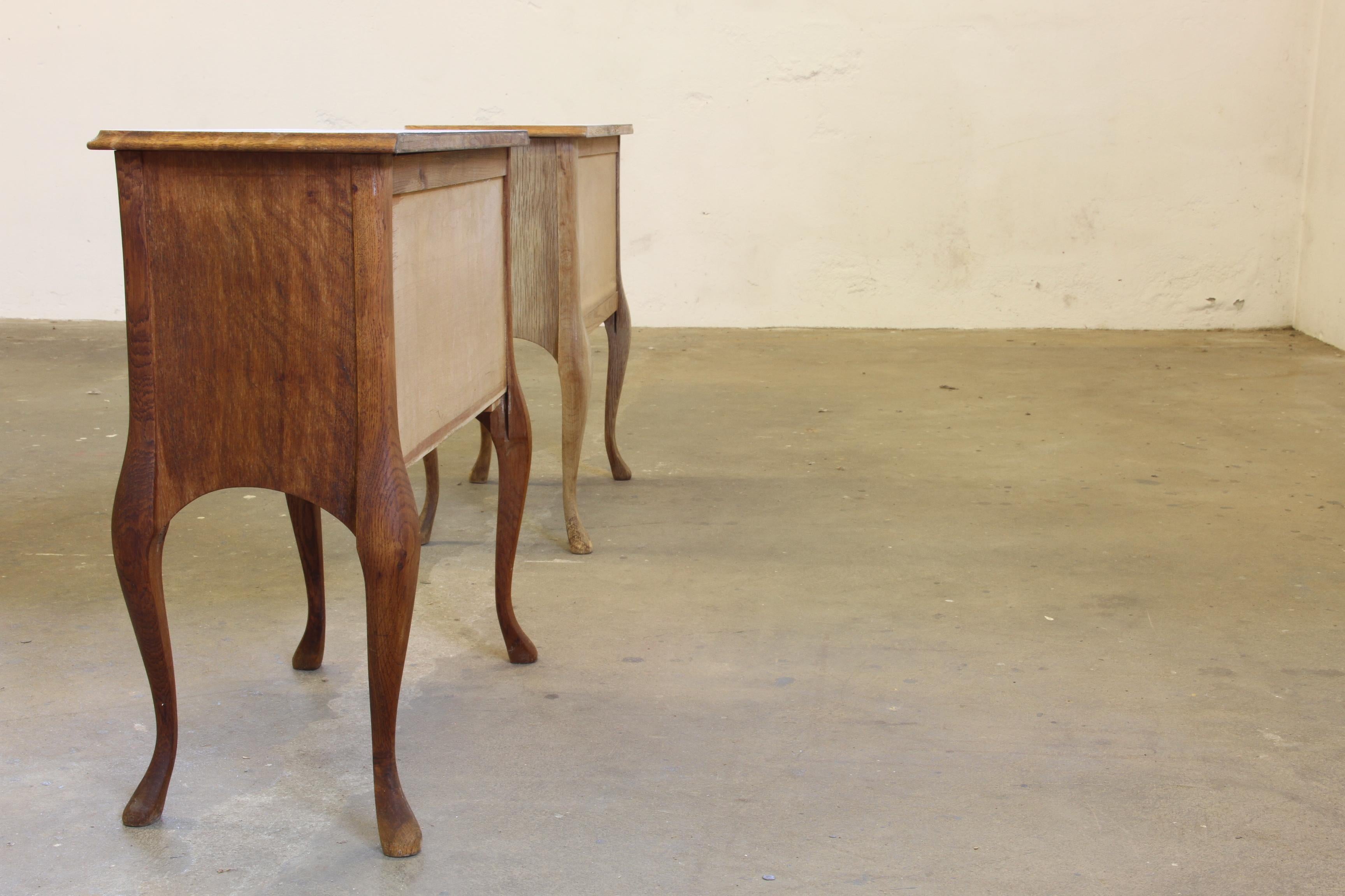 Comodini in quercia danese vintage degli anni '60, stile Henning Kjærnulf in vendita 4