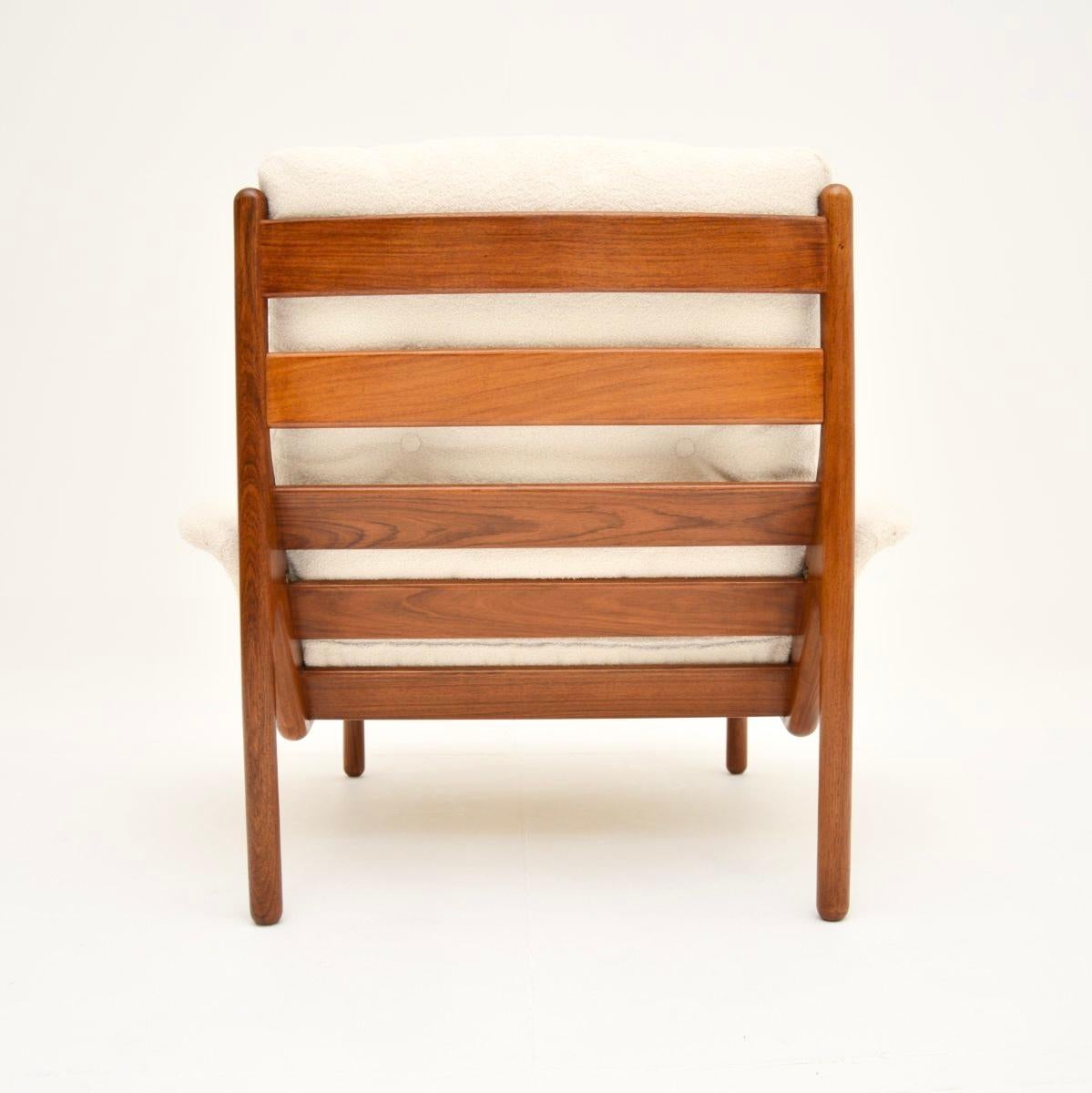 Danish Vintage Armchair by Illum Wikkelso For Sale 5