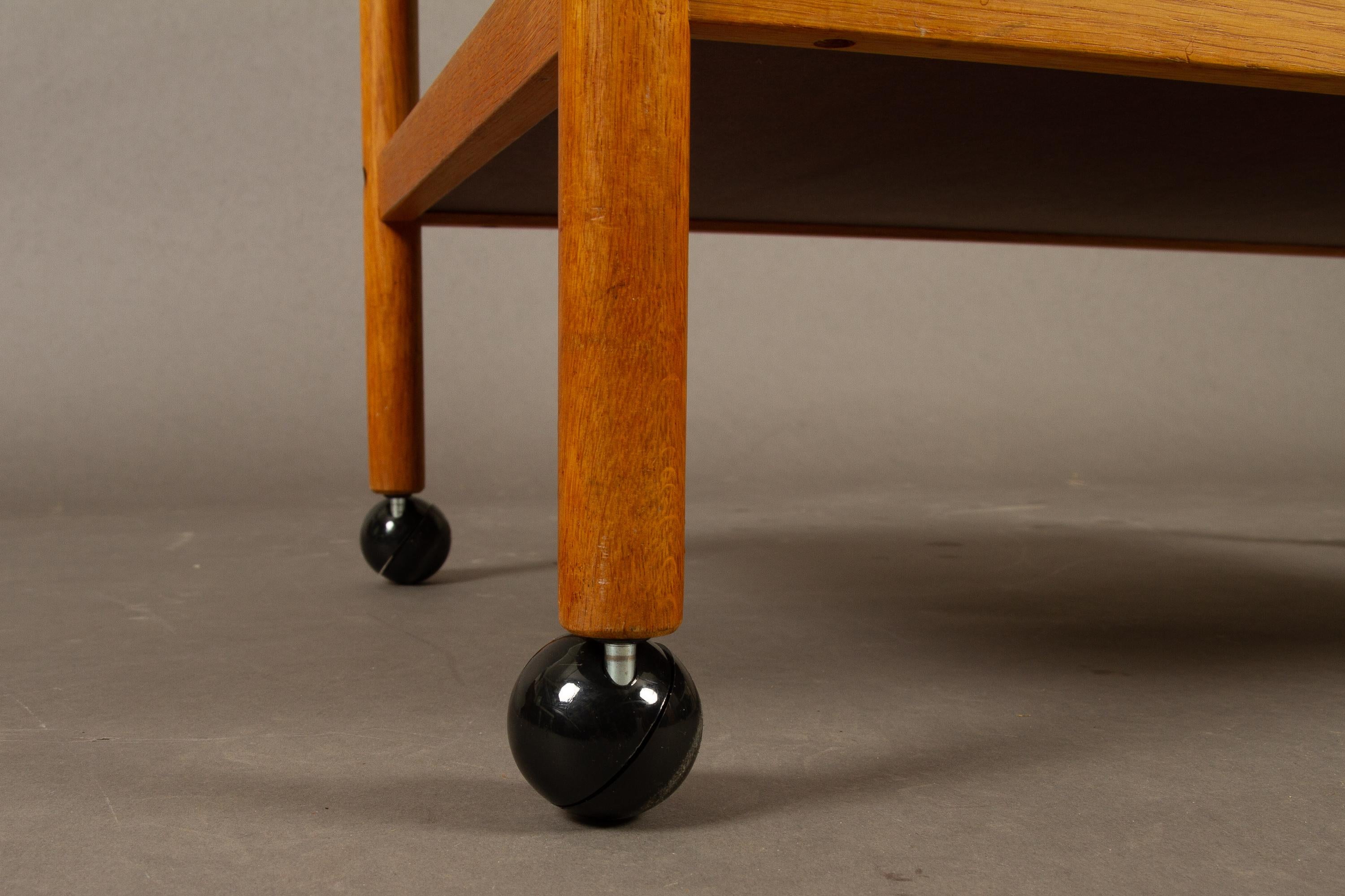 Danish Vintage Bar Cart in Oak, 1960s 4