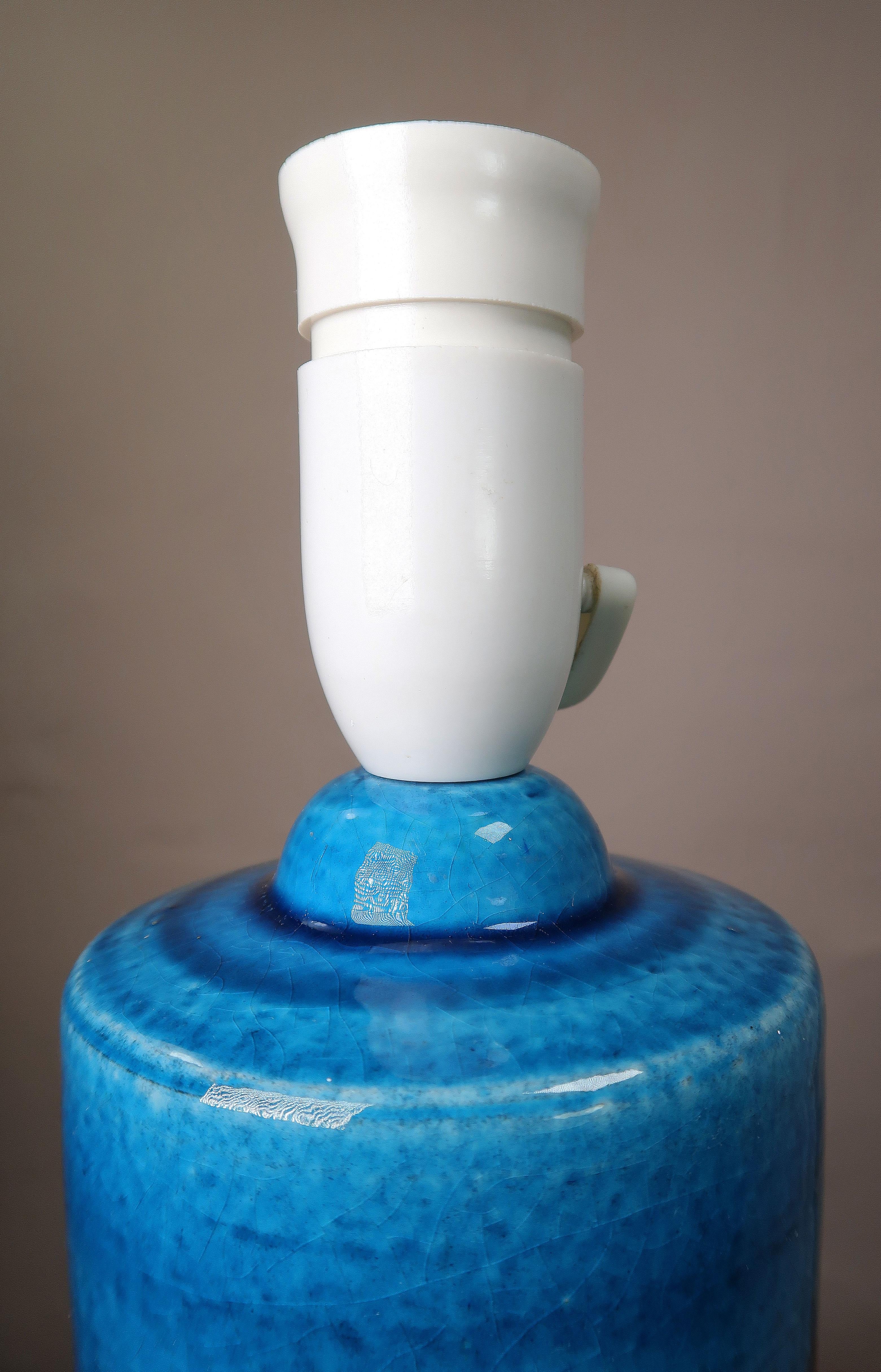 Fait main Lampe de bureau danoise Stougaard cylindrique en céramique bleue, années 1960 en vente