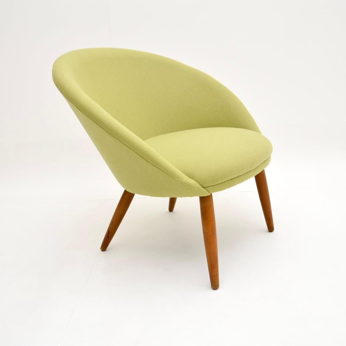 Danish Vintage Cocktail Chair In Good Condition For Sale In London, GB