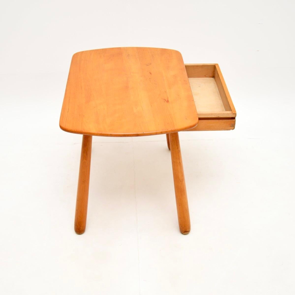 Danois Table basse / d'appoint vintage danoise en vente