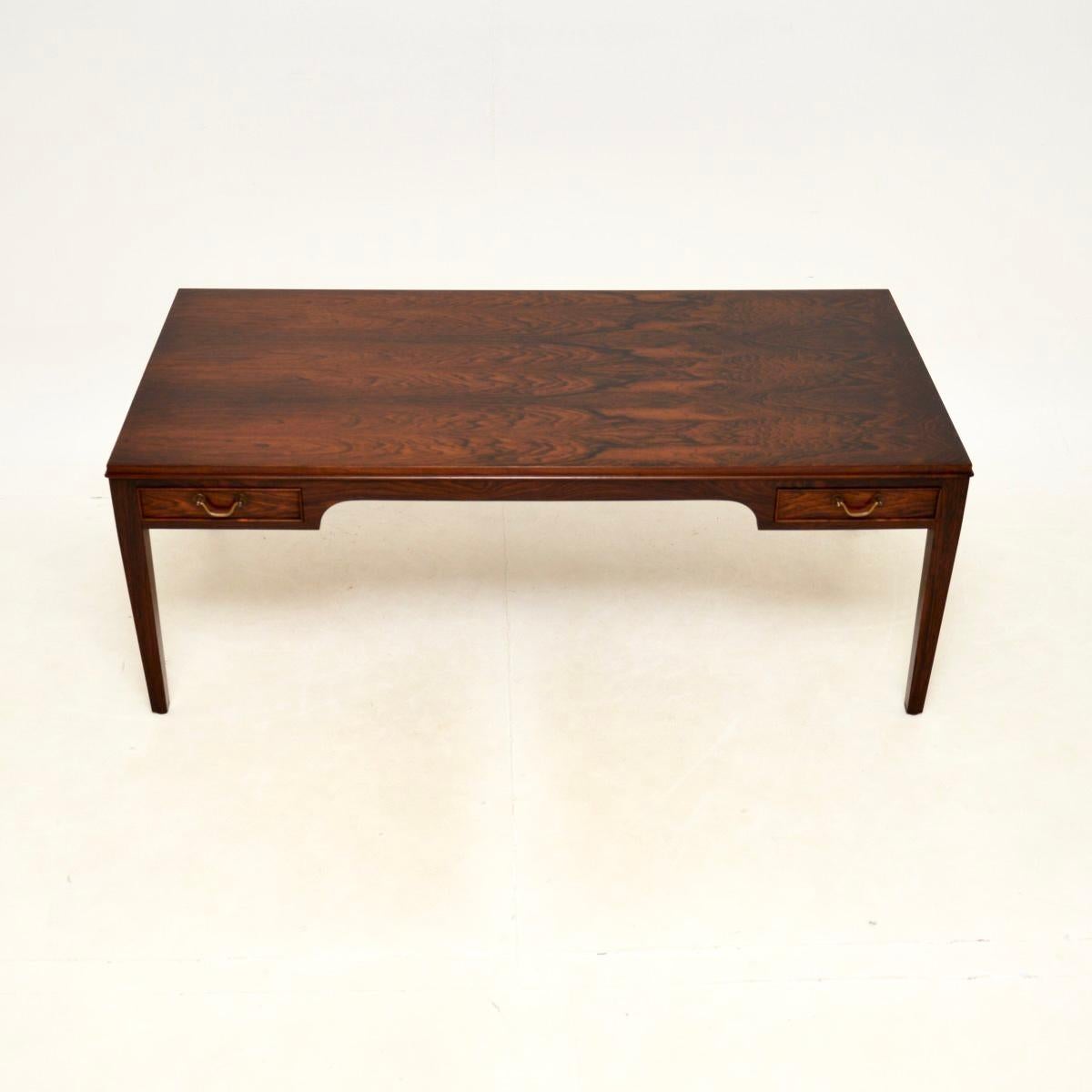 Dänischer Vintage-Couchtisch von Fritz Henningsen im Zustand „Gut“ im Angebot in London, GB